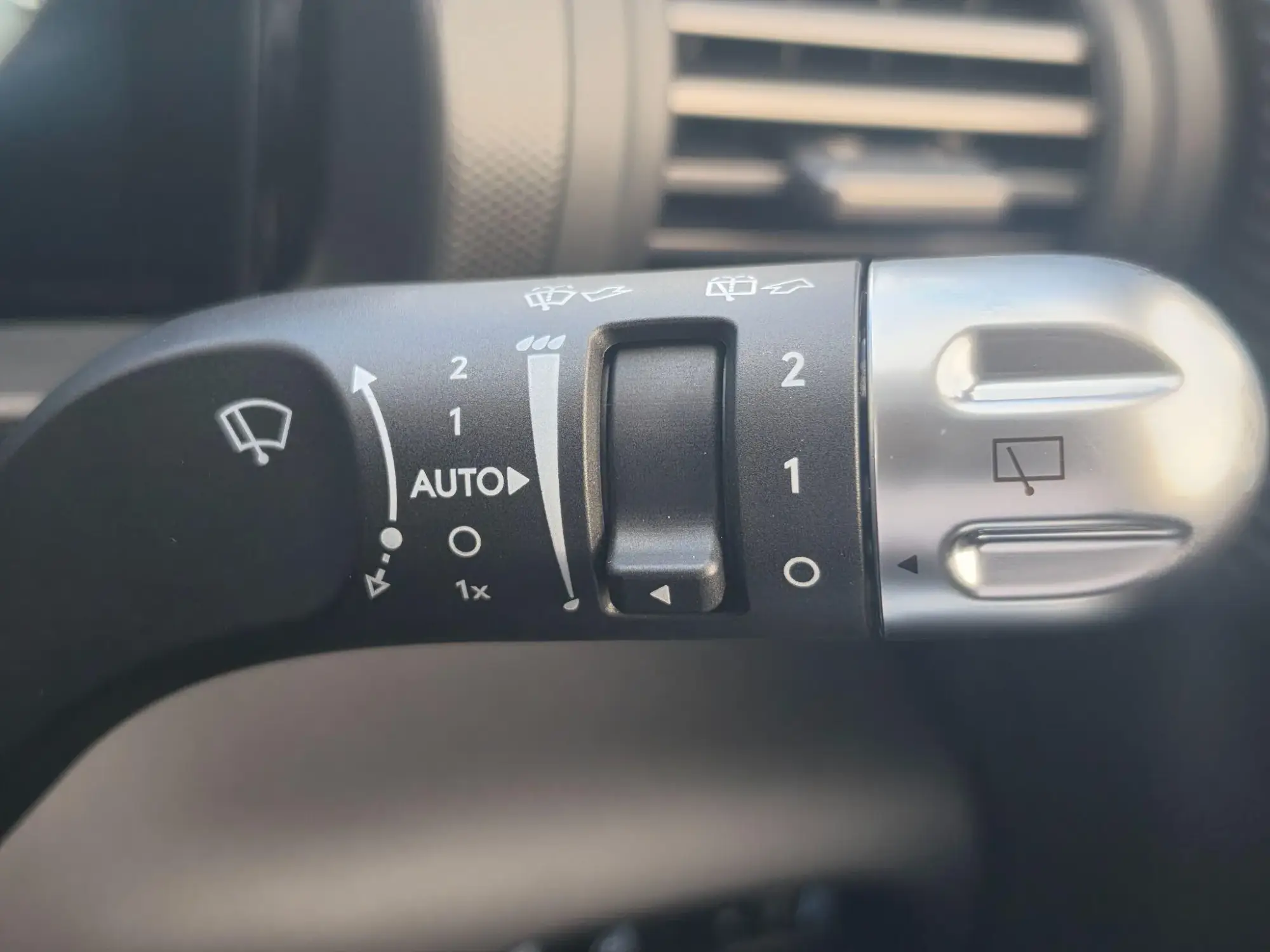 Hyundai INSTER Image 19