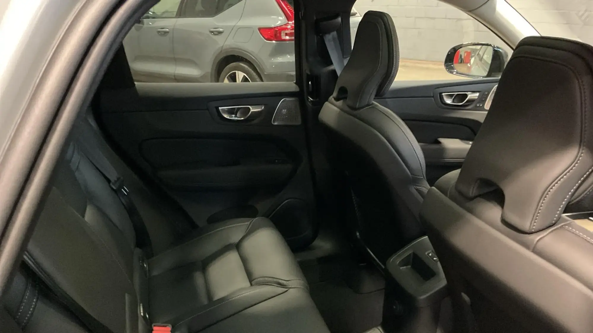 Volvo XC60 Image 6