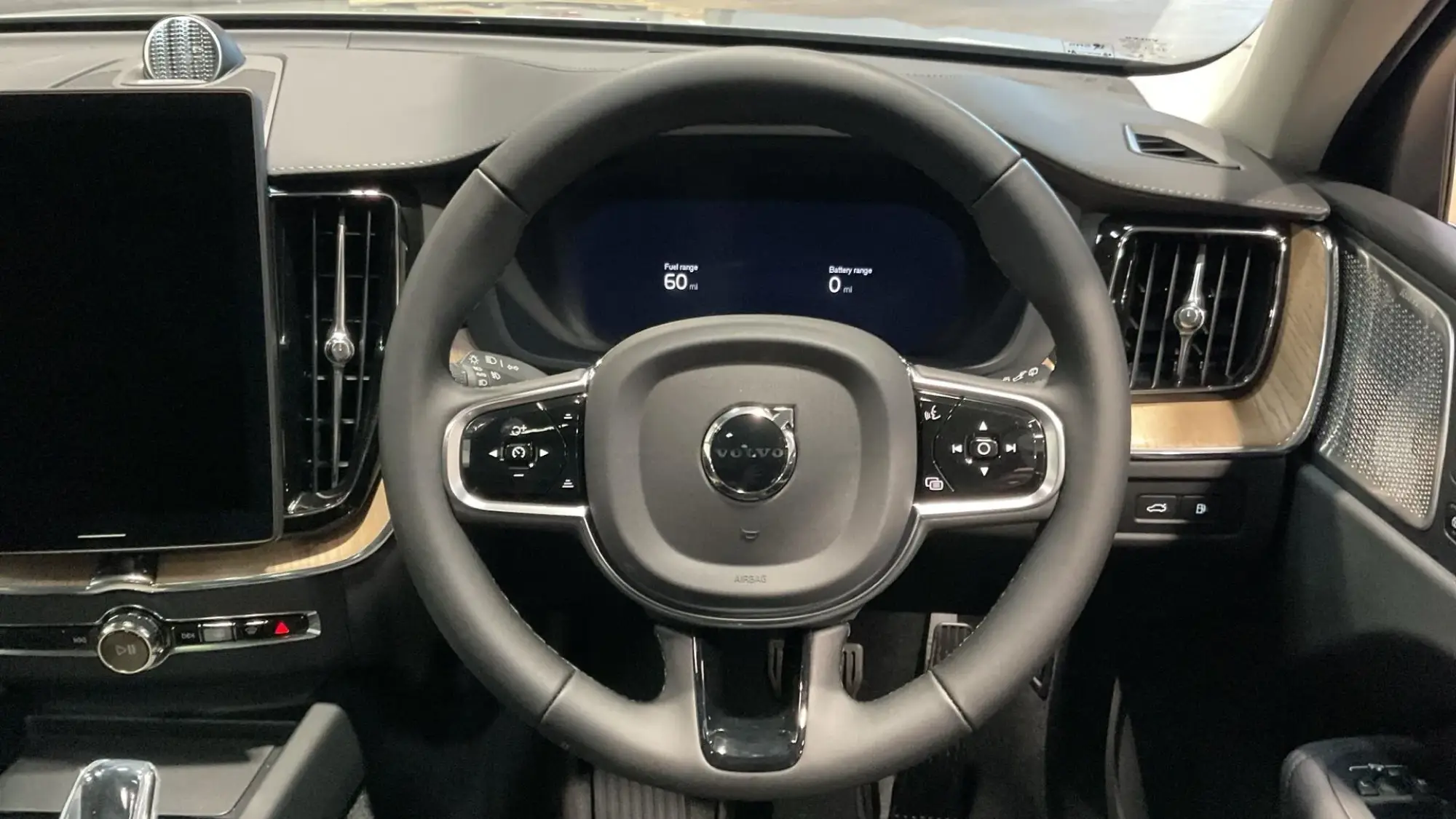 Volvo XC60 Image 10