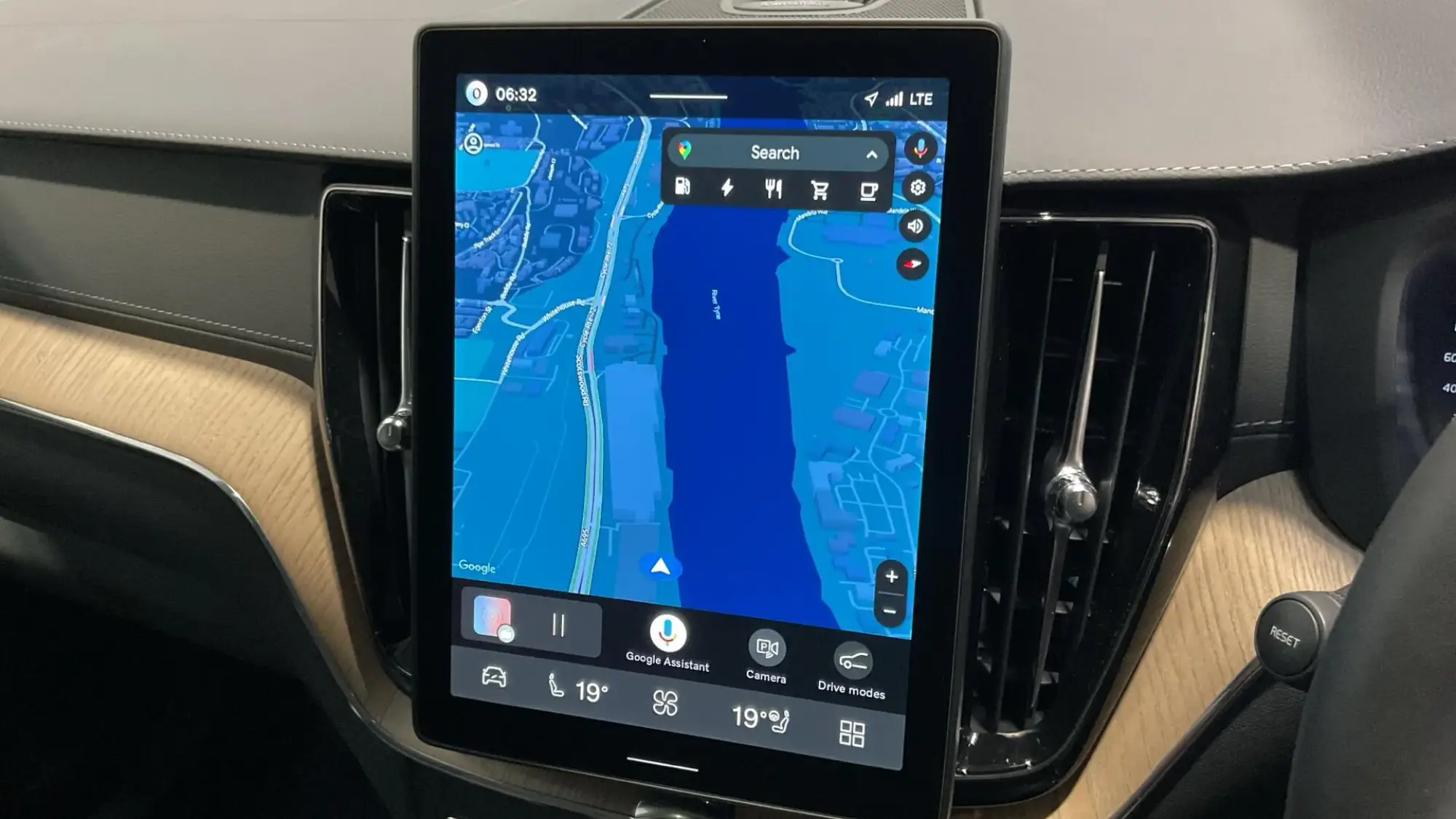 Volvo XC60 Image 18