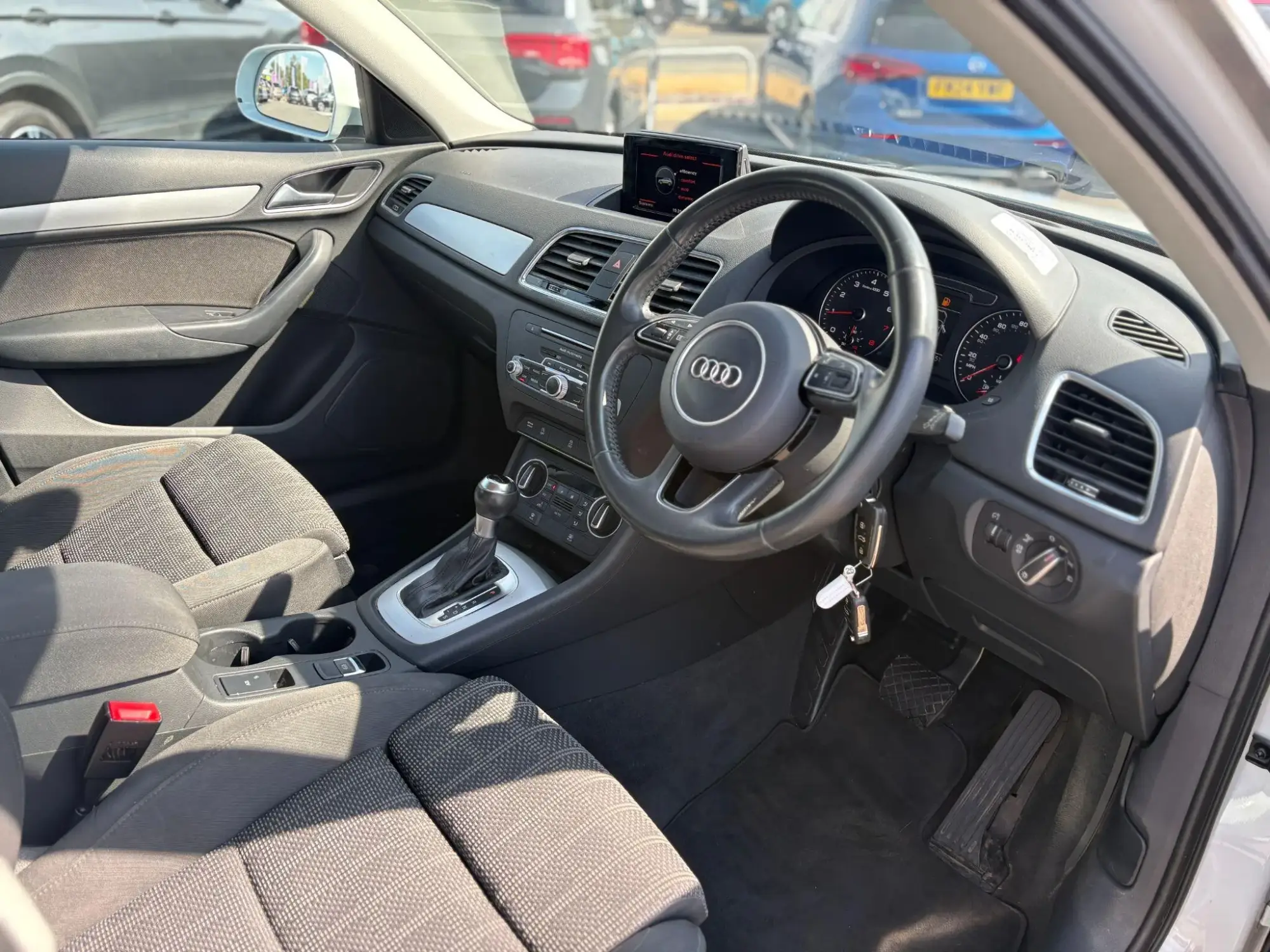 Audi Q3 Image 12 Audi Q3 Image 12