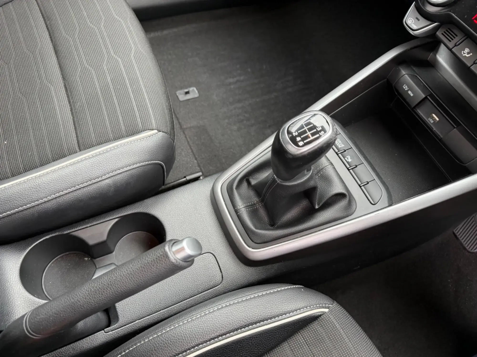 Kia Stonic Image 11