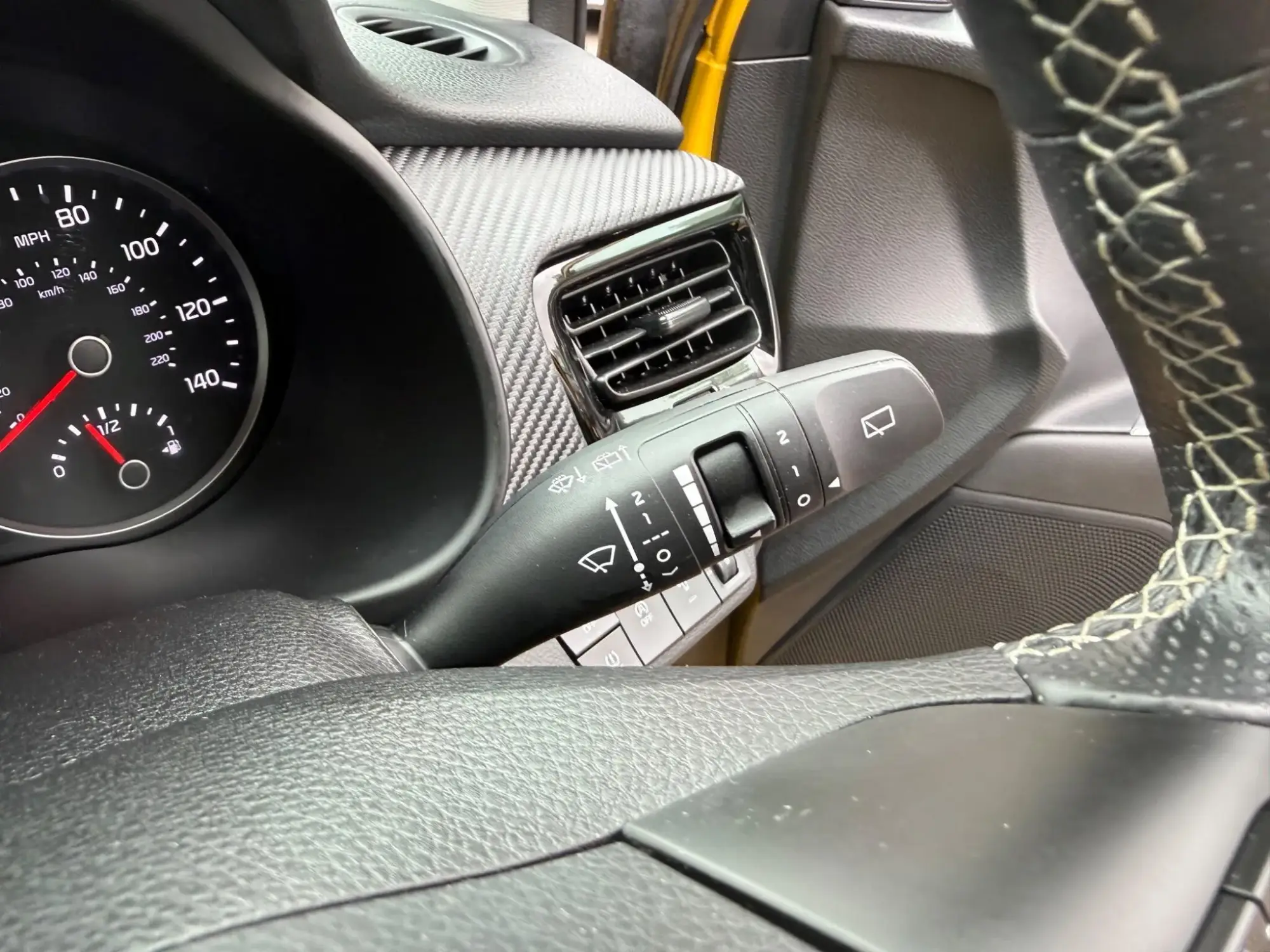 Kia Stonic Image 21