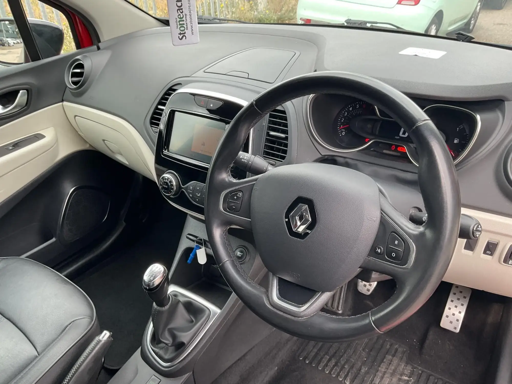 Renault Captur Image 14