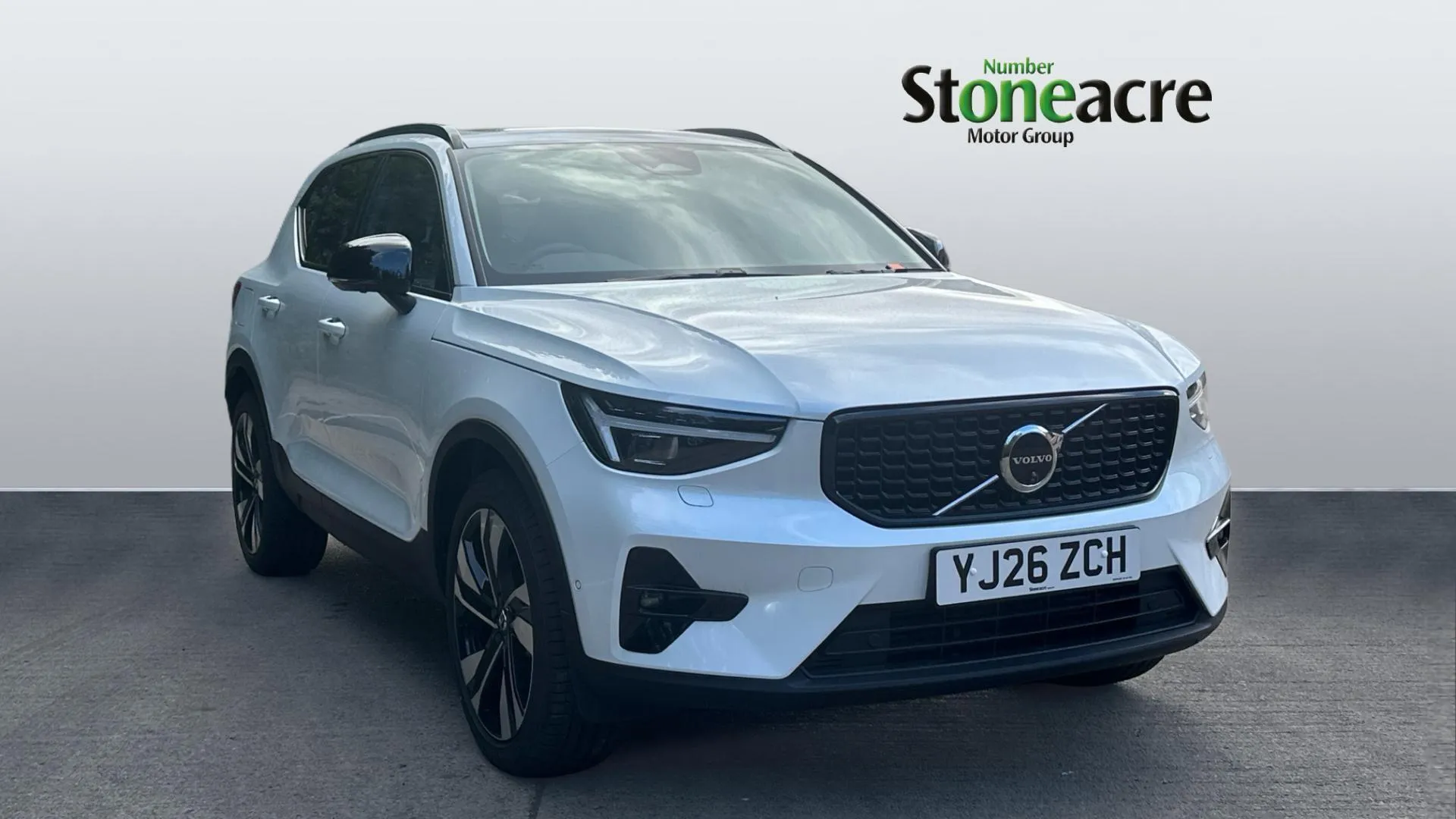 Volvo XC40 listing photo