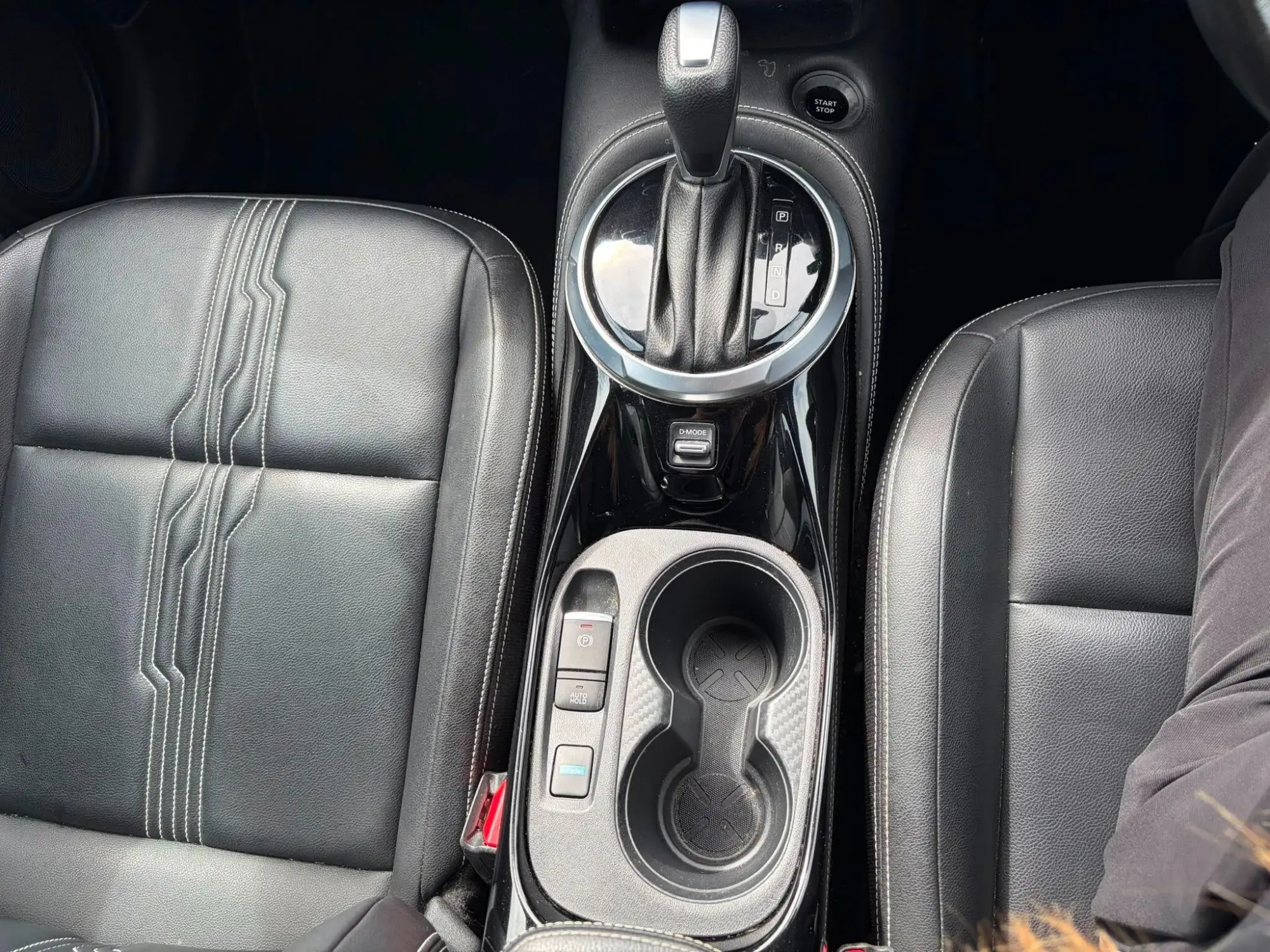 Nissan Juke Hybrid Image 9