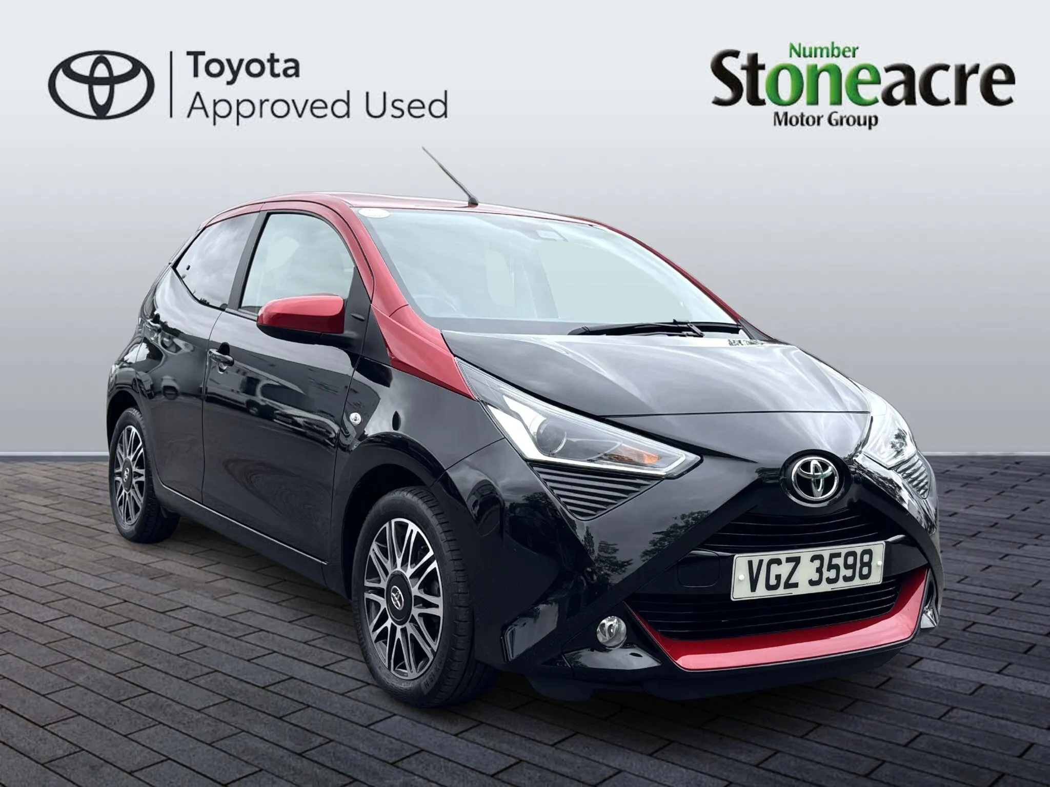 Toyota Aygo undefined 1.0 VVT-i x-clusiv Hatchback 5dr Petrol Manual Euro 6 (s/s) (71 ps)