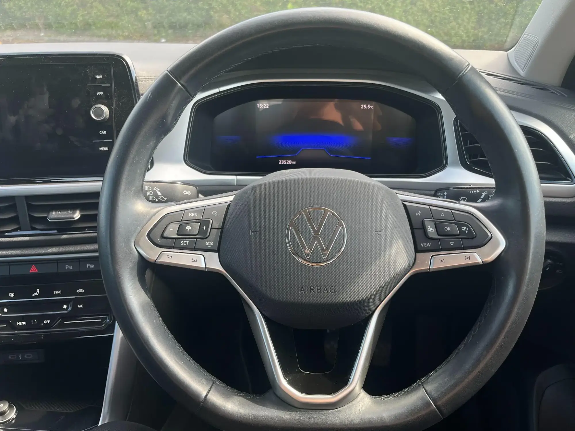 Volkswagen T-Roc Image 15