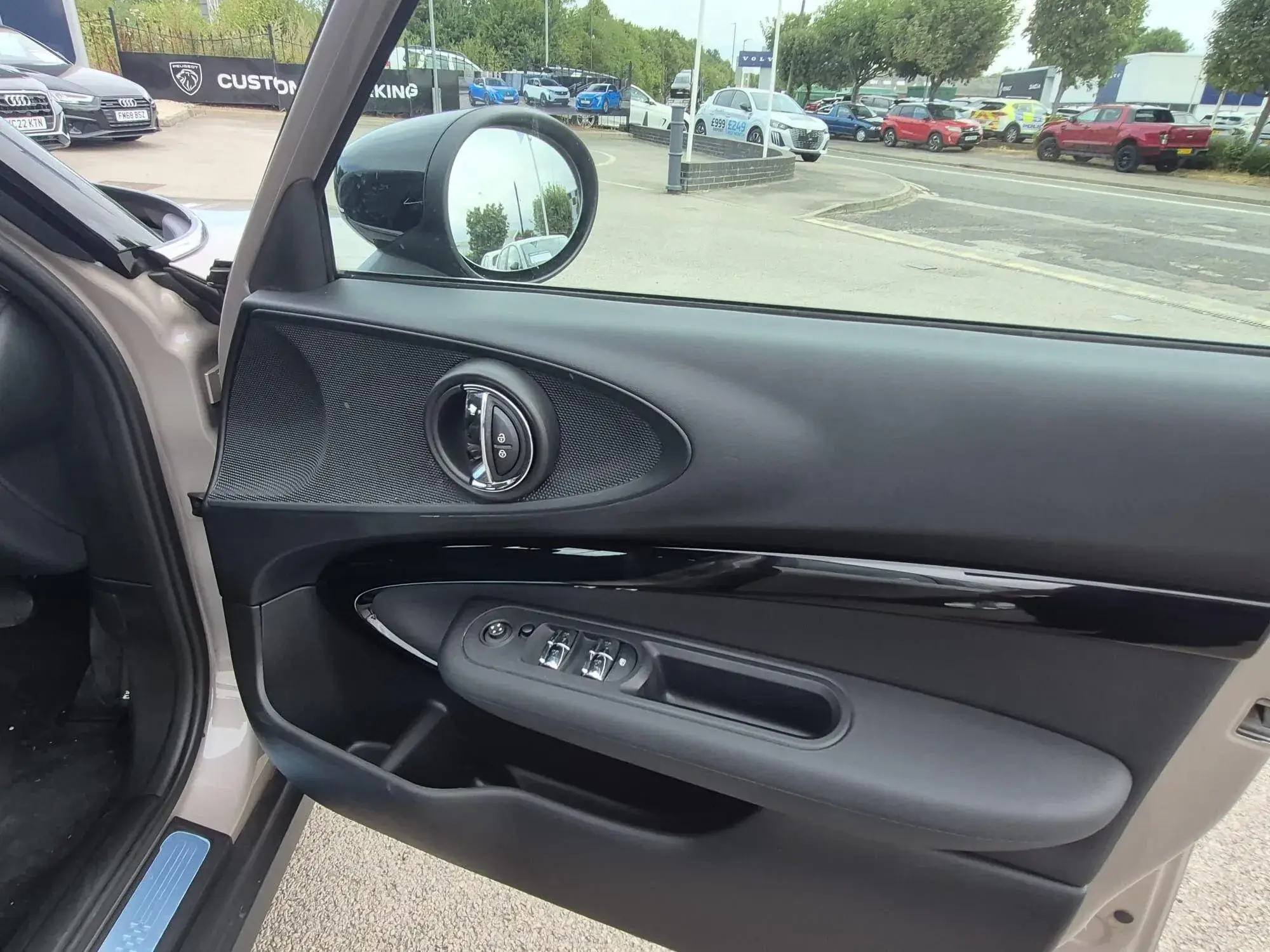 MINI Clubman Image 18