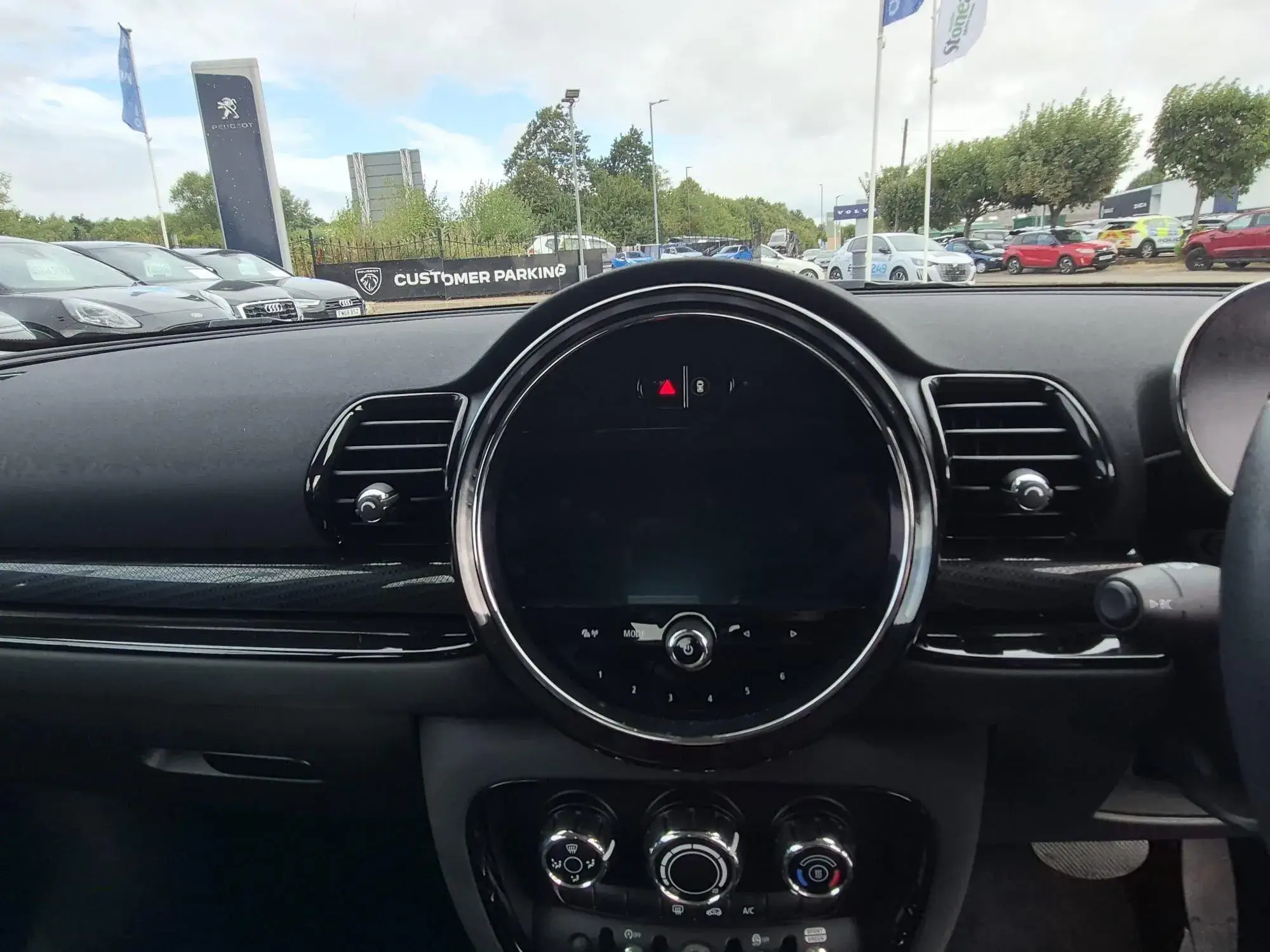 MINI Clubman Image 25