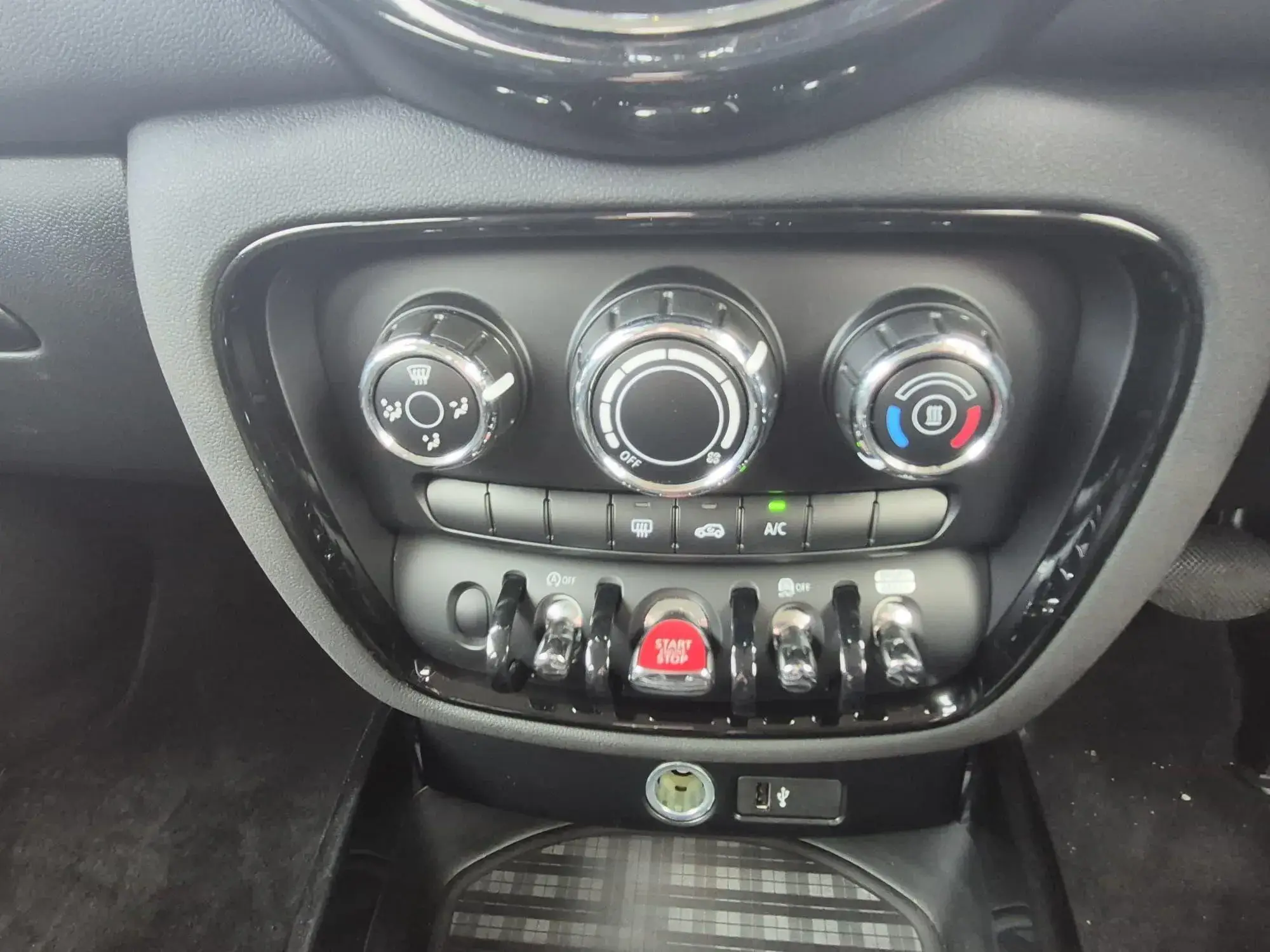 MINI Clubman Image 28