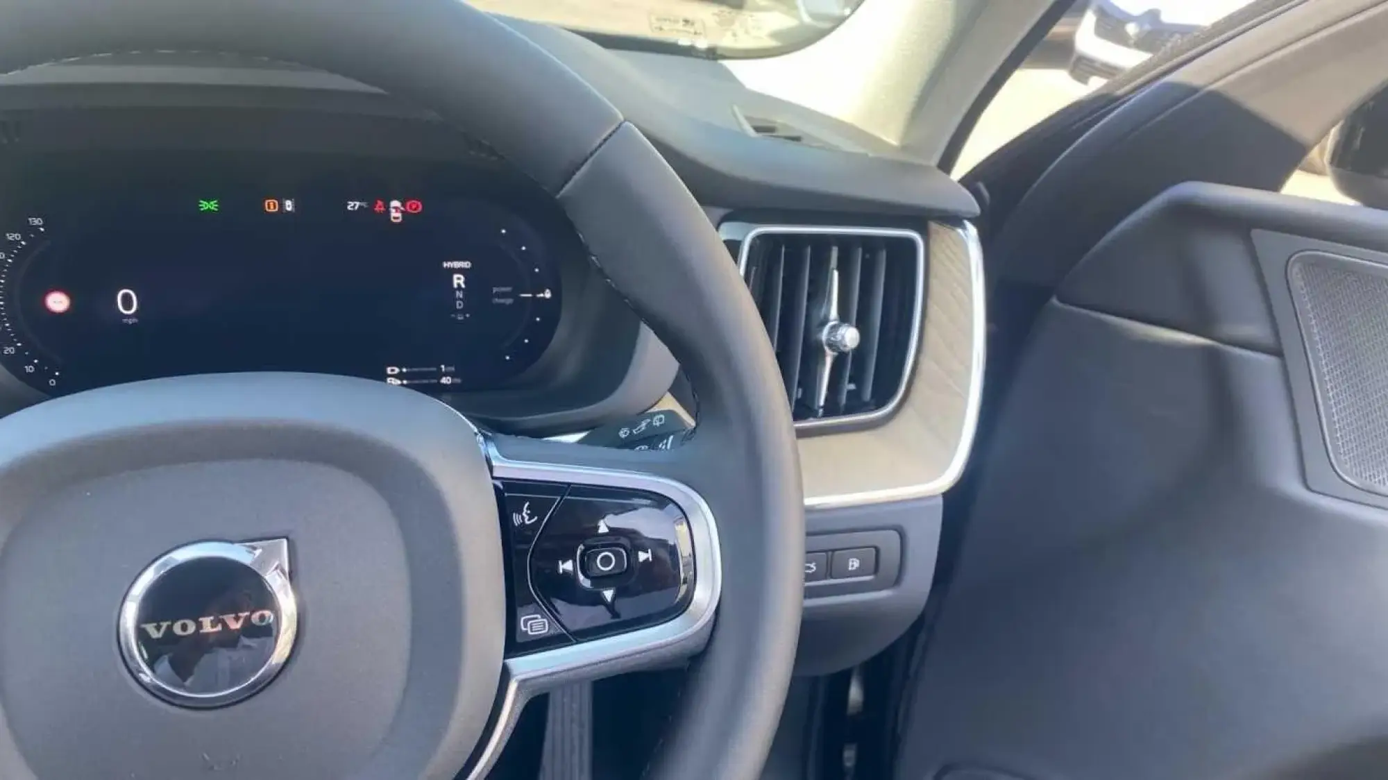Volvo XC60 Image 28 Volvo XC60 Image 28