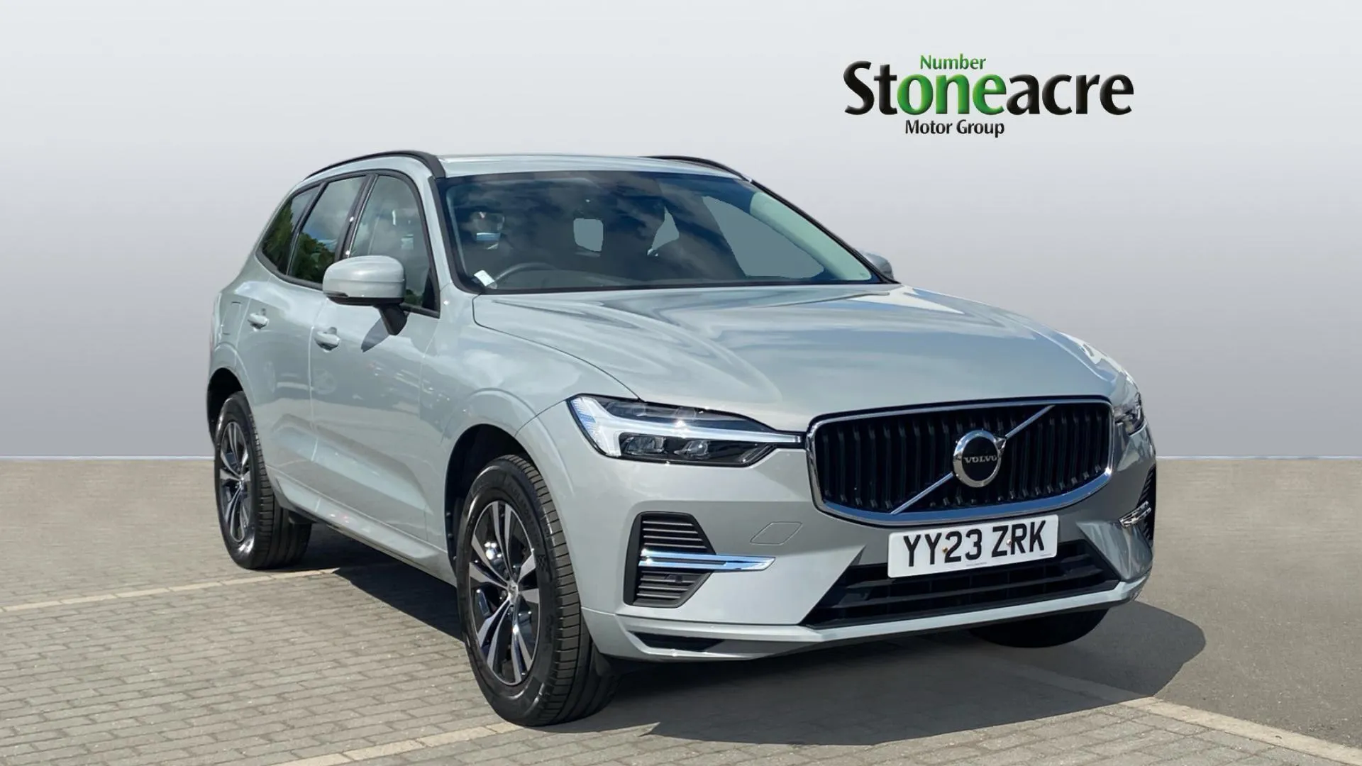 Volvo XC60 listing photo