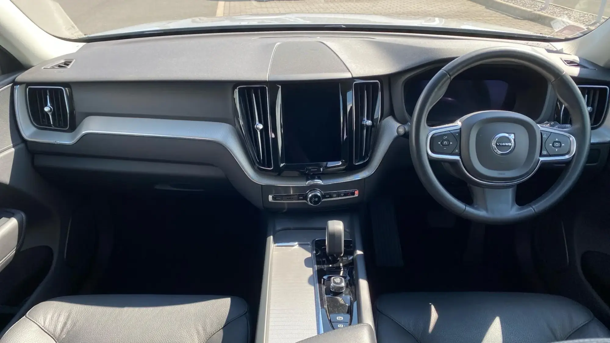 Volvo XC60 Image 10
