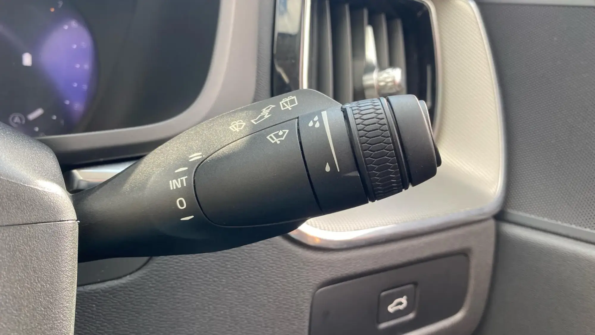 Volvo XC60 Image 18