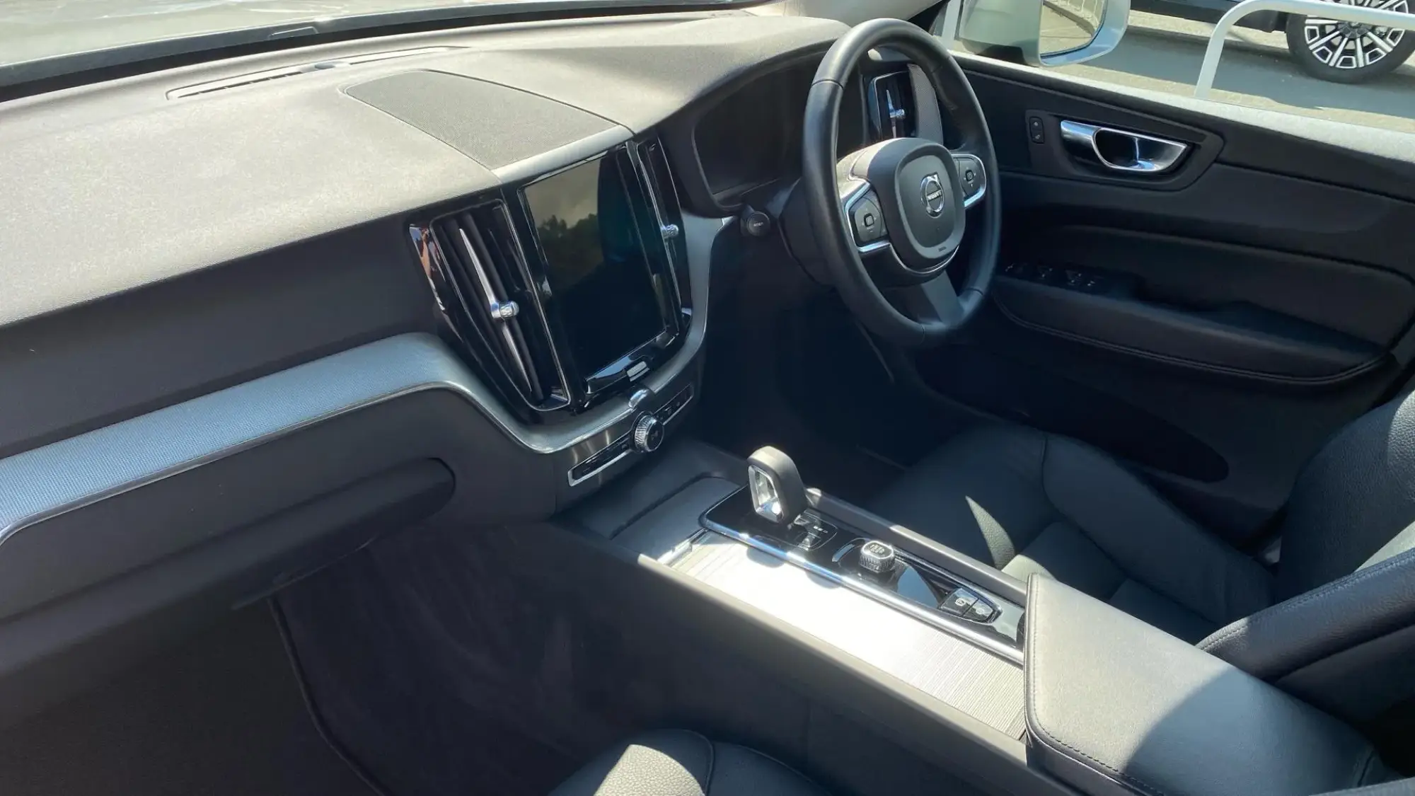 Volvo XC60 Image 12