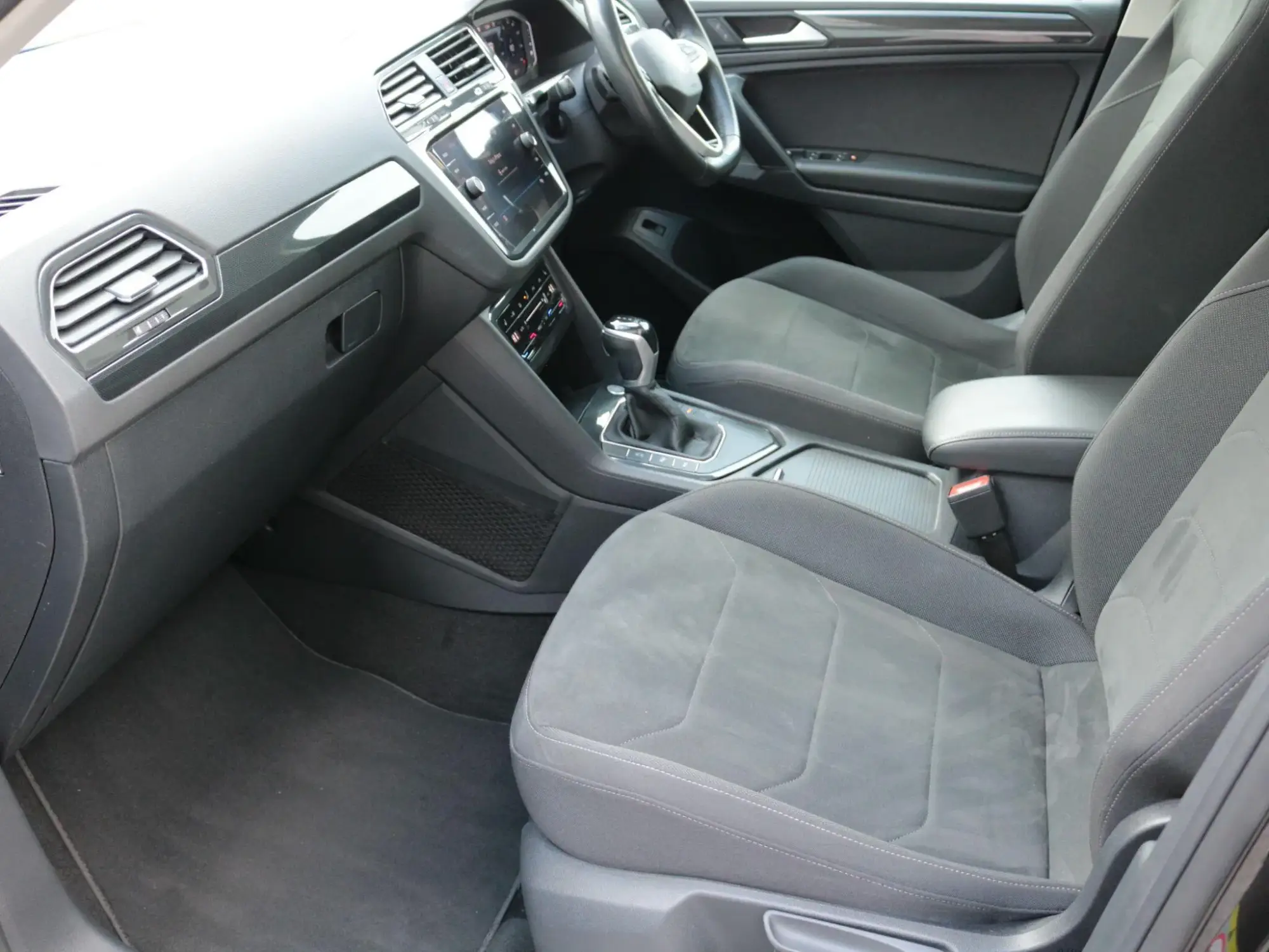 Volkswagen Tiguan Image 14