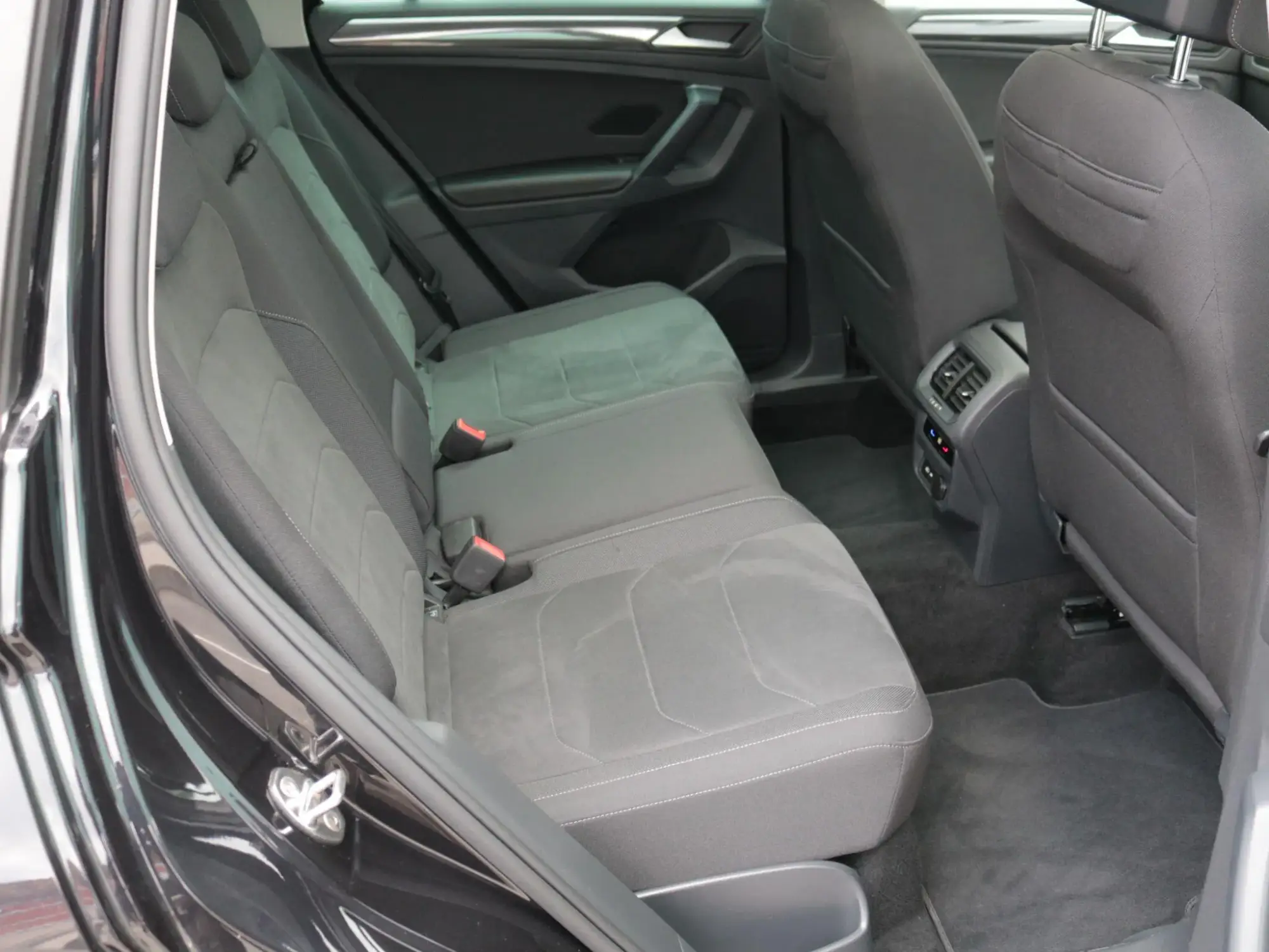Volkswagen Tiguan Image 24