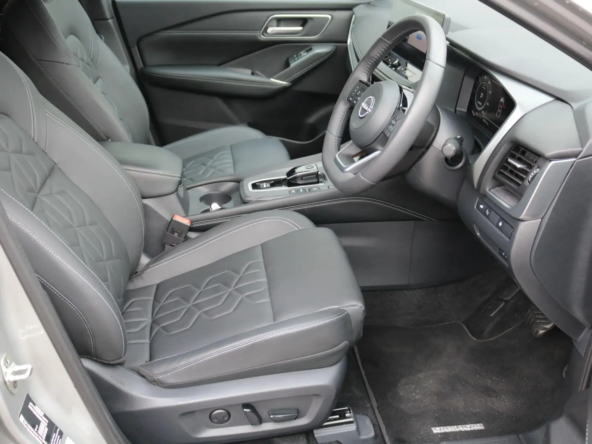 Nissan Qashqai with e-POWER Image 12