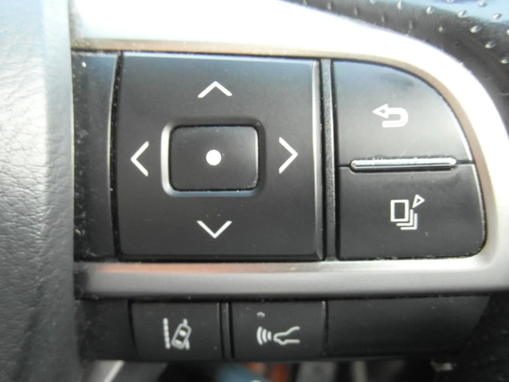 Audi Q2 Image 22