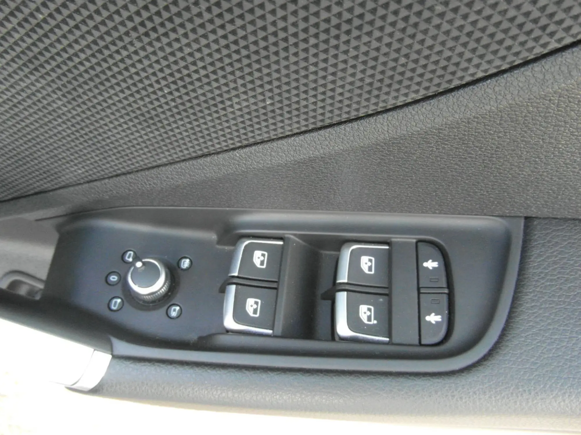 Audi Q2 Image 32
