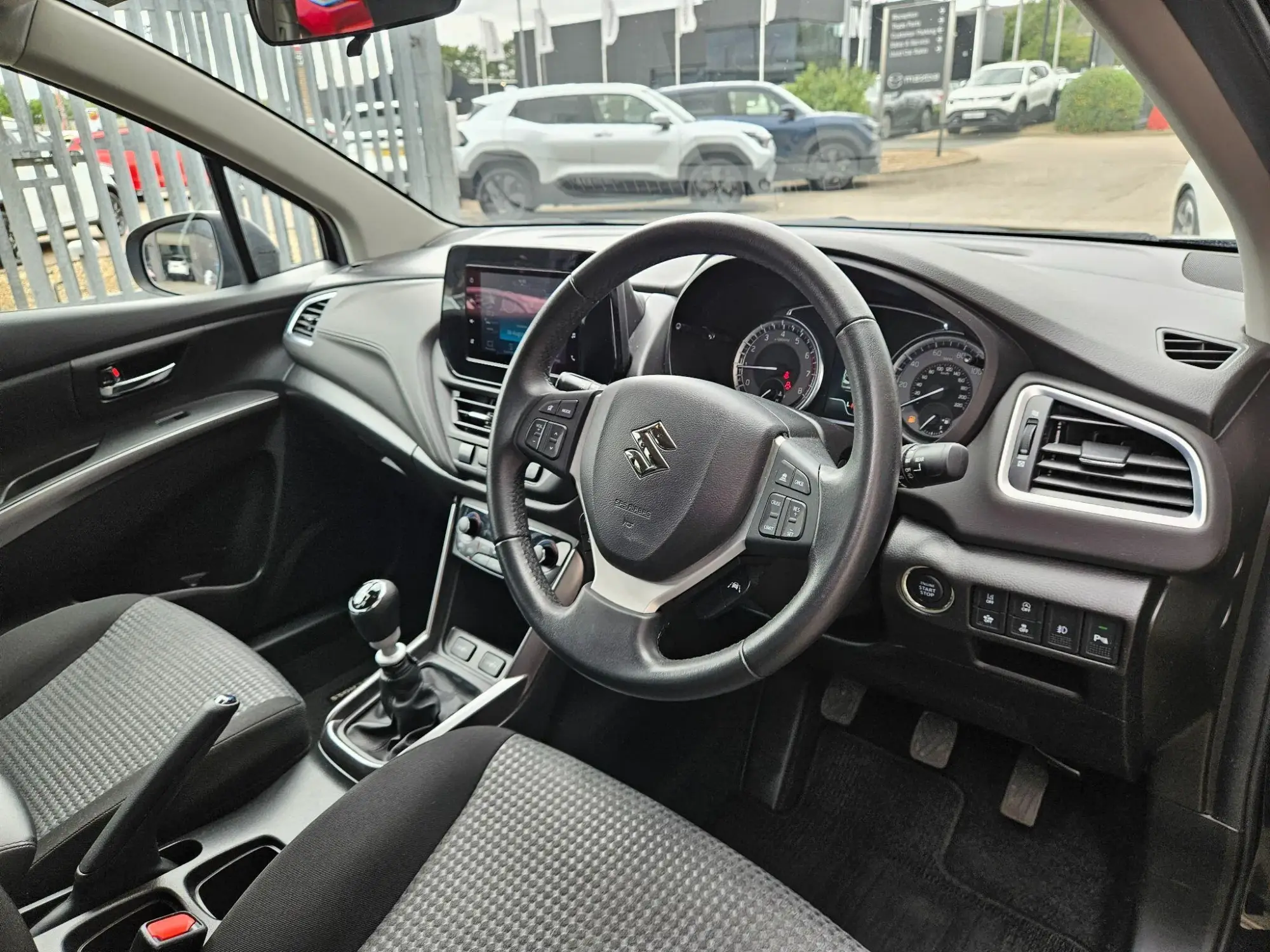 Suzuki S-Cross Image 11