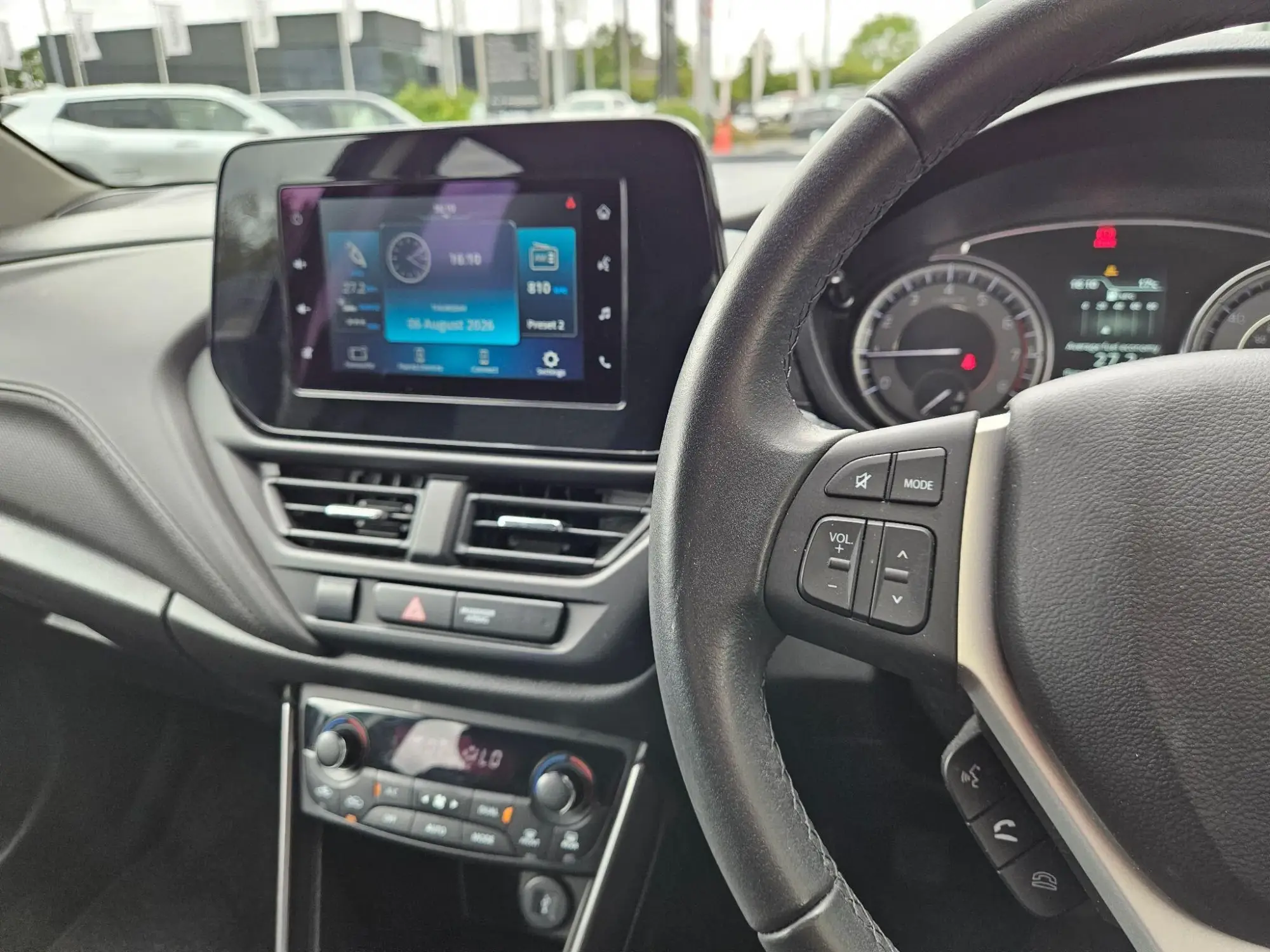 Suzuki S-Cross Image 15