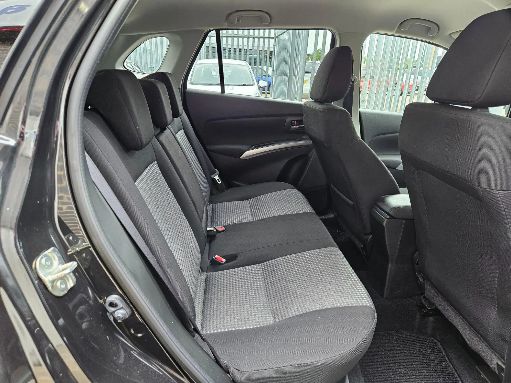 Suzuki S-Cross Image 17