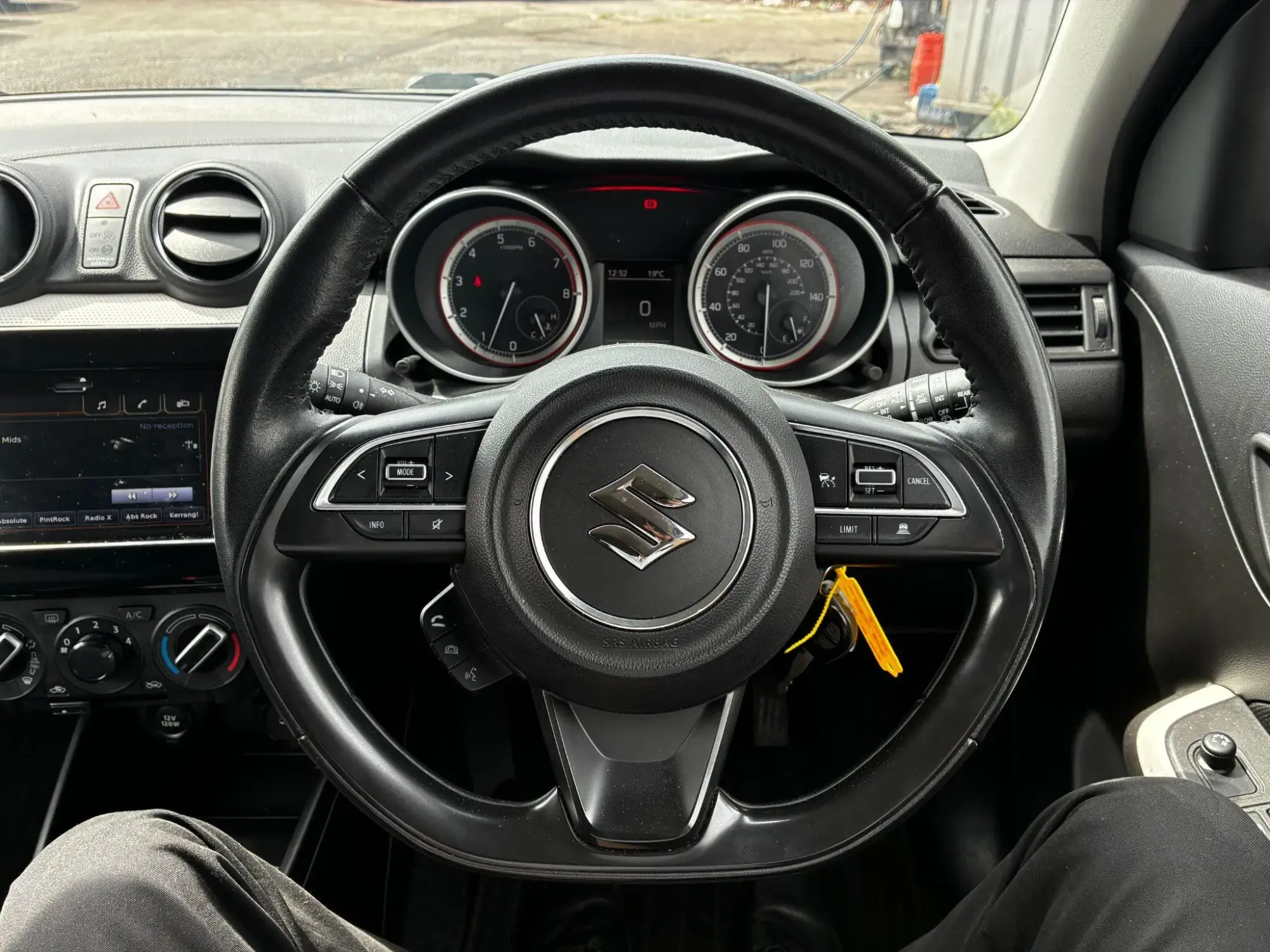 Suzuki Swift Image 11 Suzuki Swift Image 11