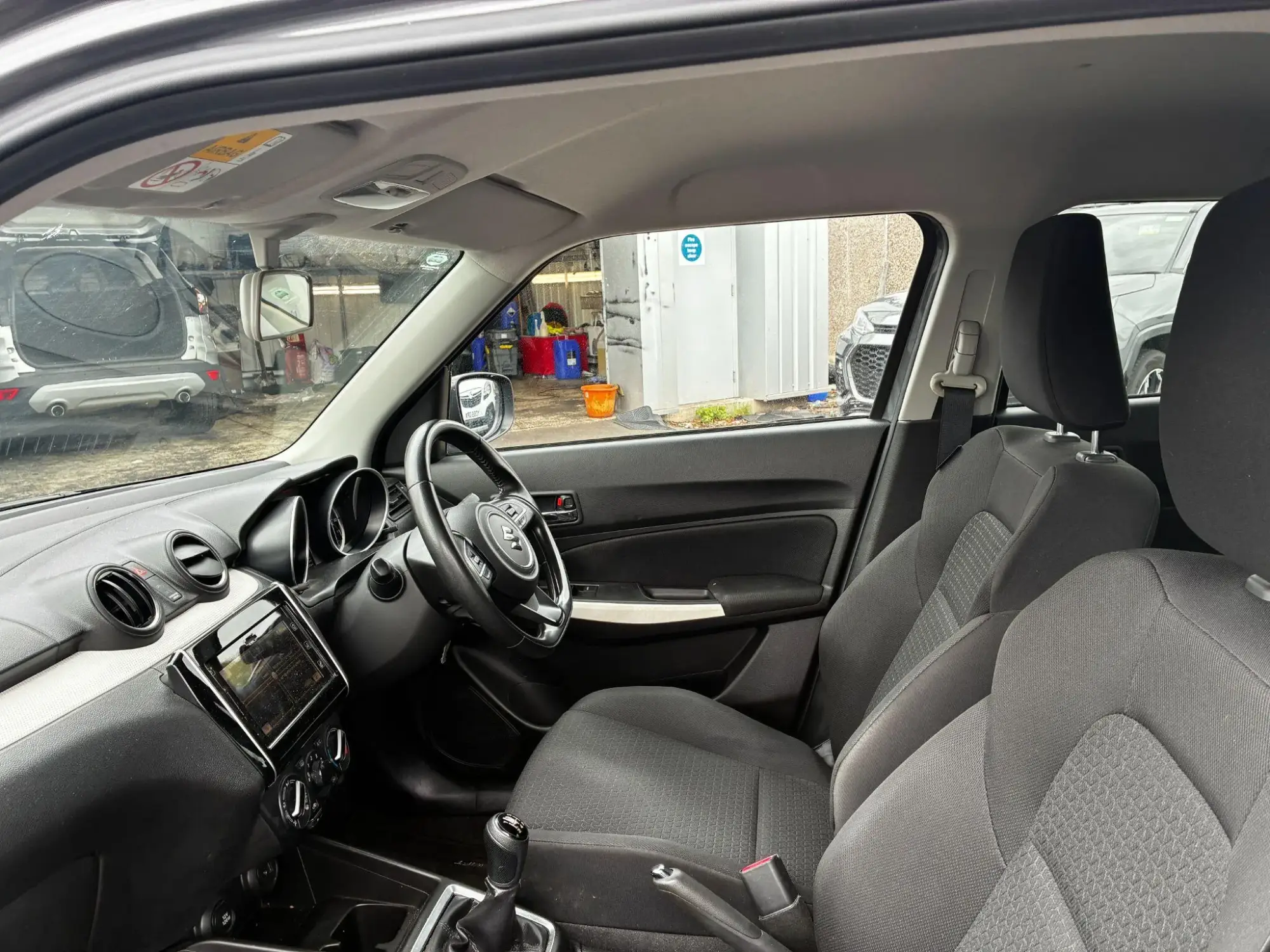 Suzuki Swift Image 27 Suzuki Swift Image 27