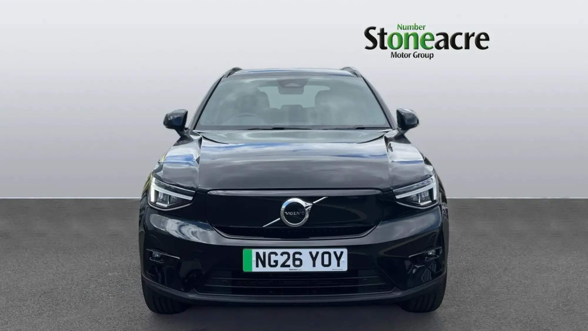 Volvo EX40 Image 8