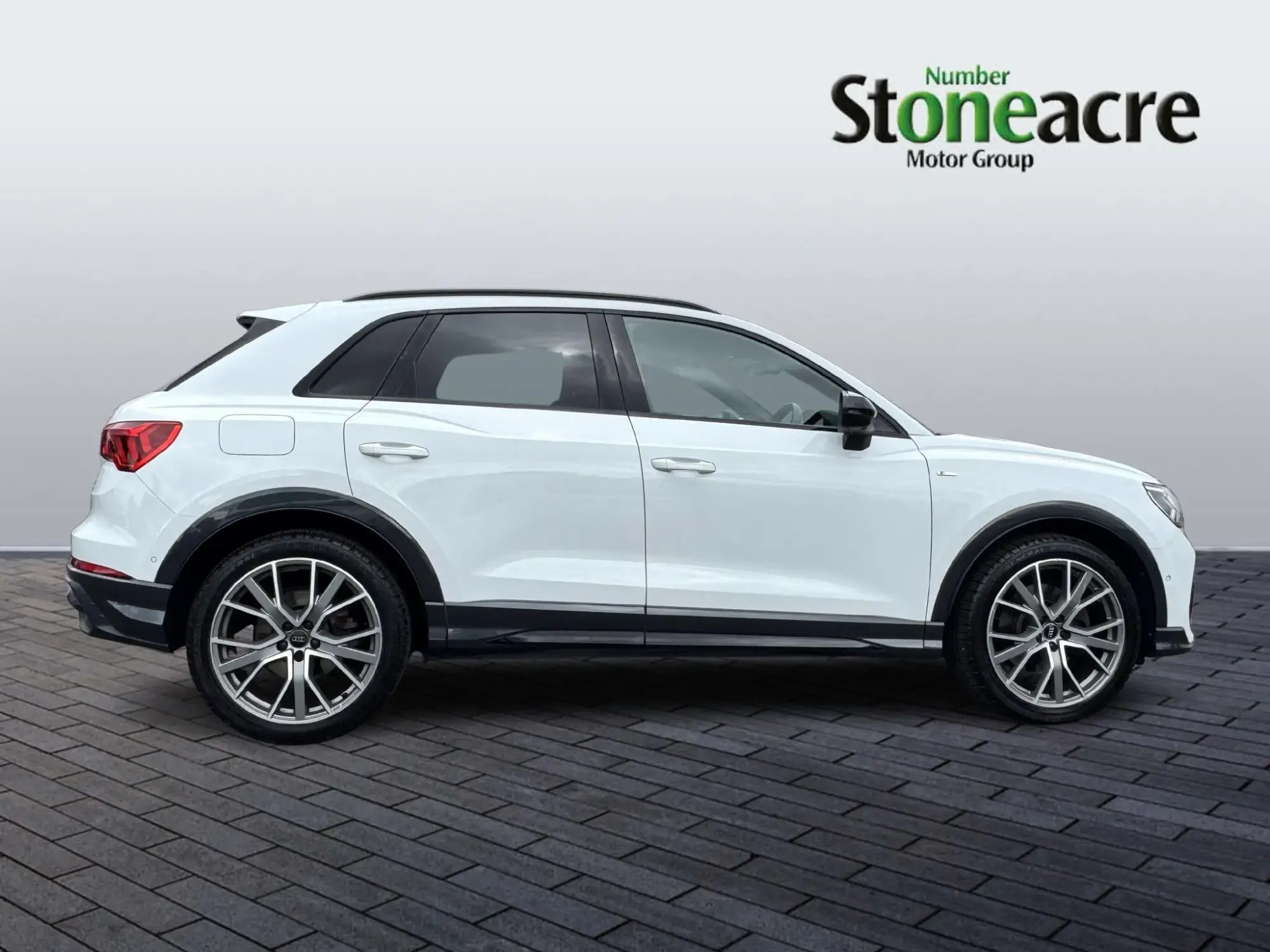 Audi Q3 Image 2