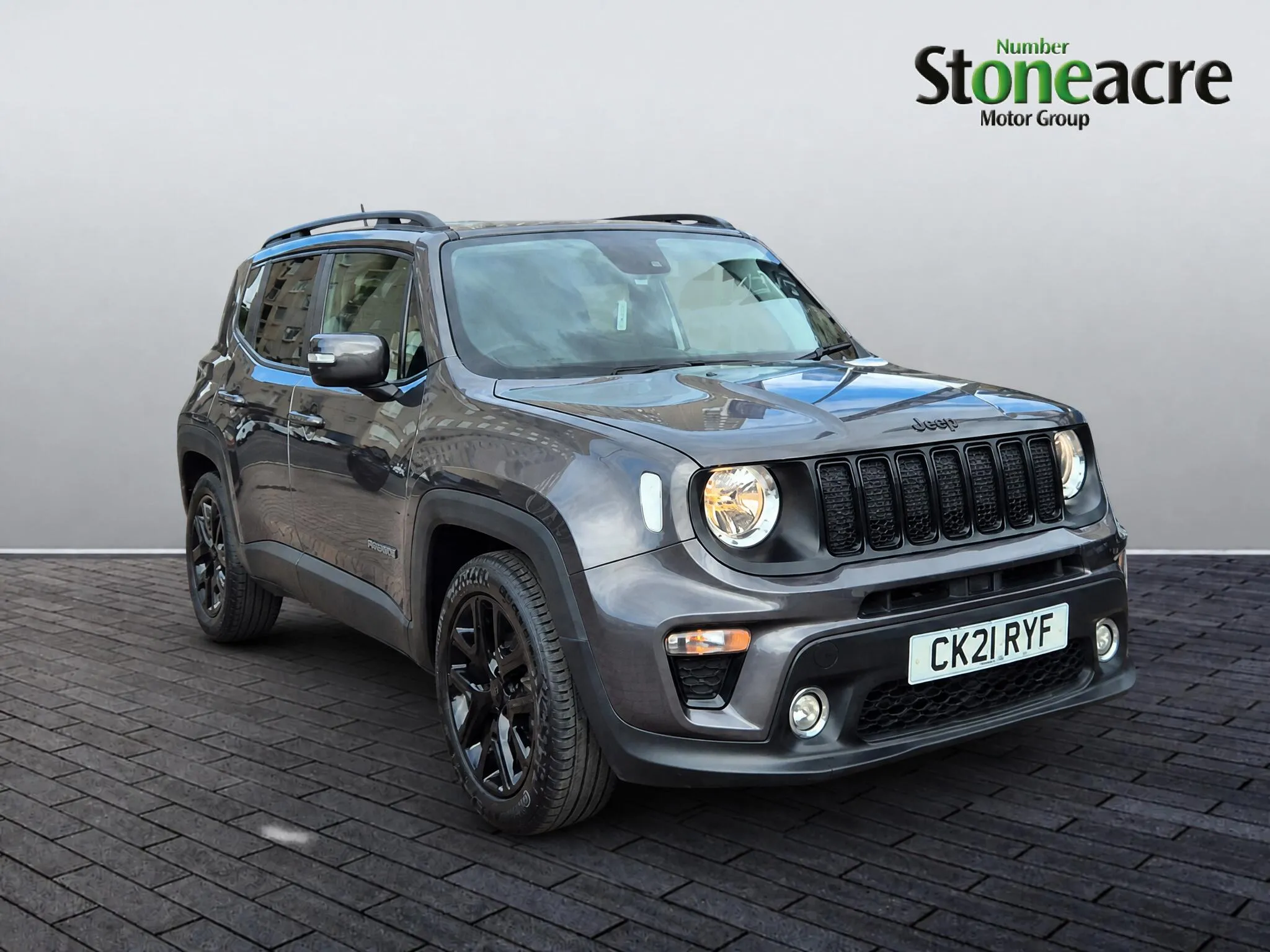 Jeep Renegade listing photo
