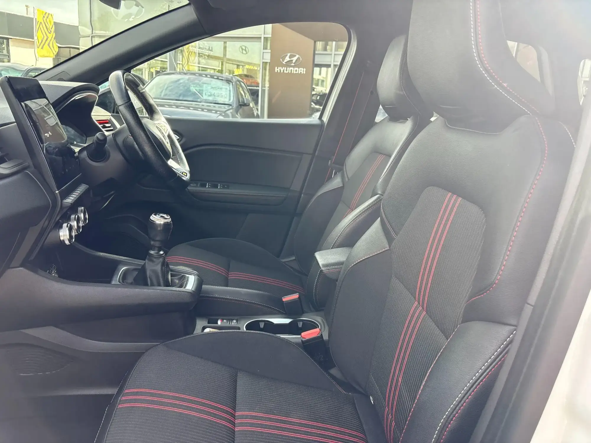 Renault Captur Image 14 Renault Captur Image 14