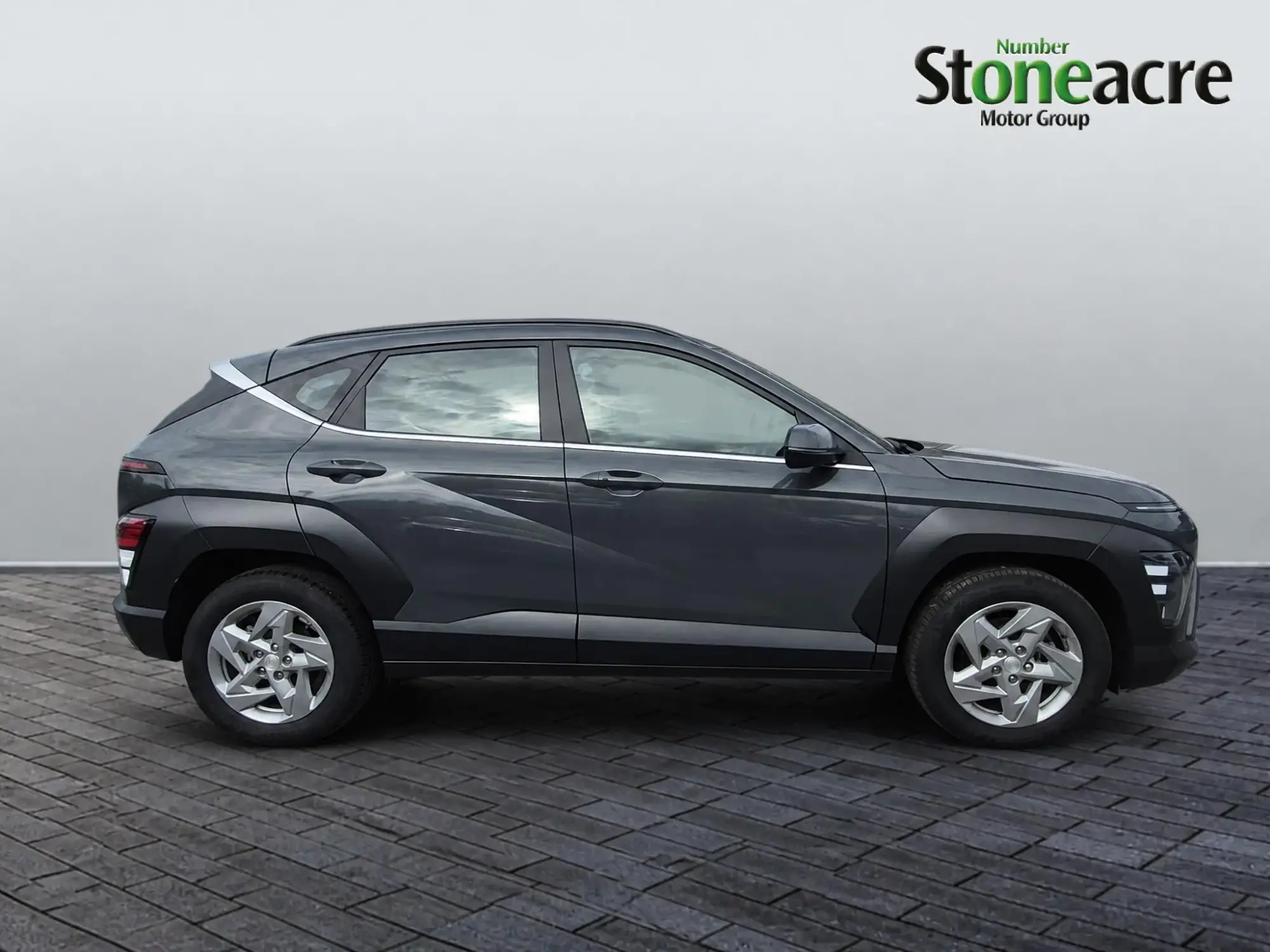 Hyundai KONA Image 2