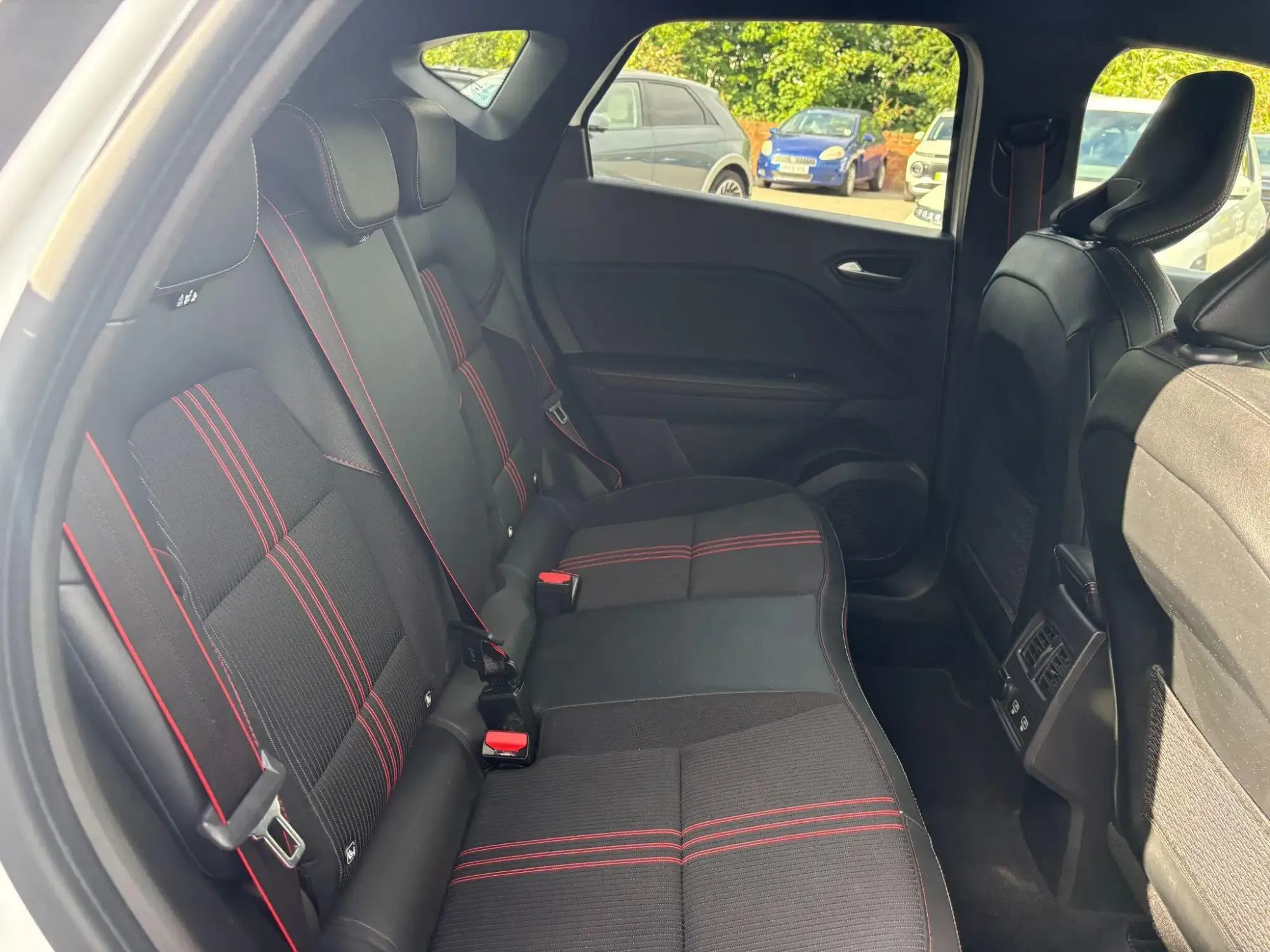 Renault Captur Image 33 Renault Captur Image 33