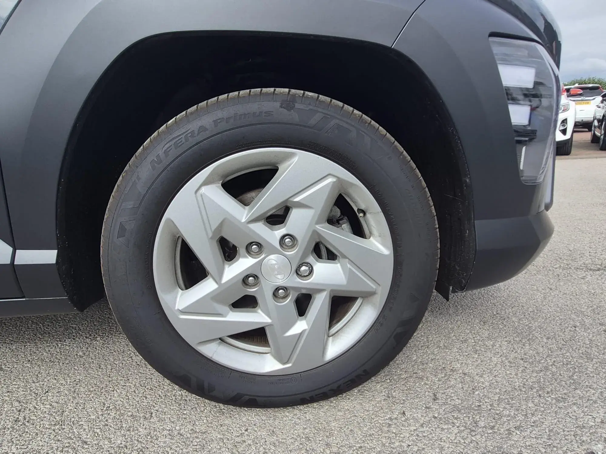 Hyundai KONA Image 11