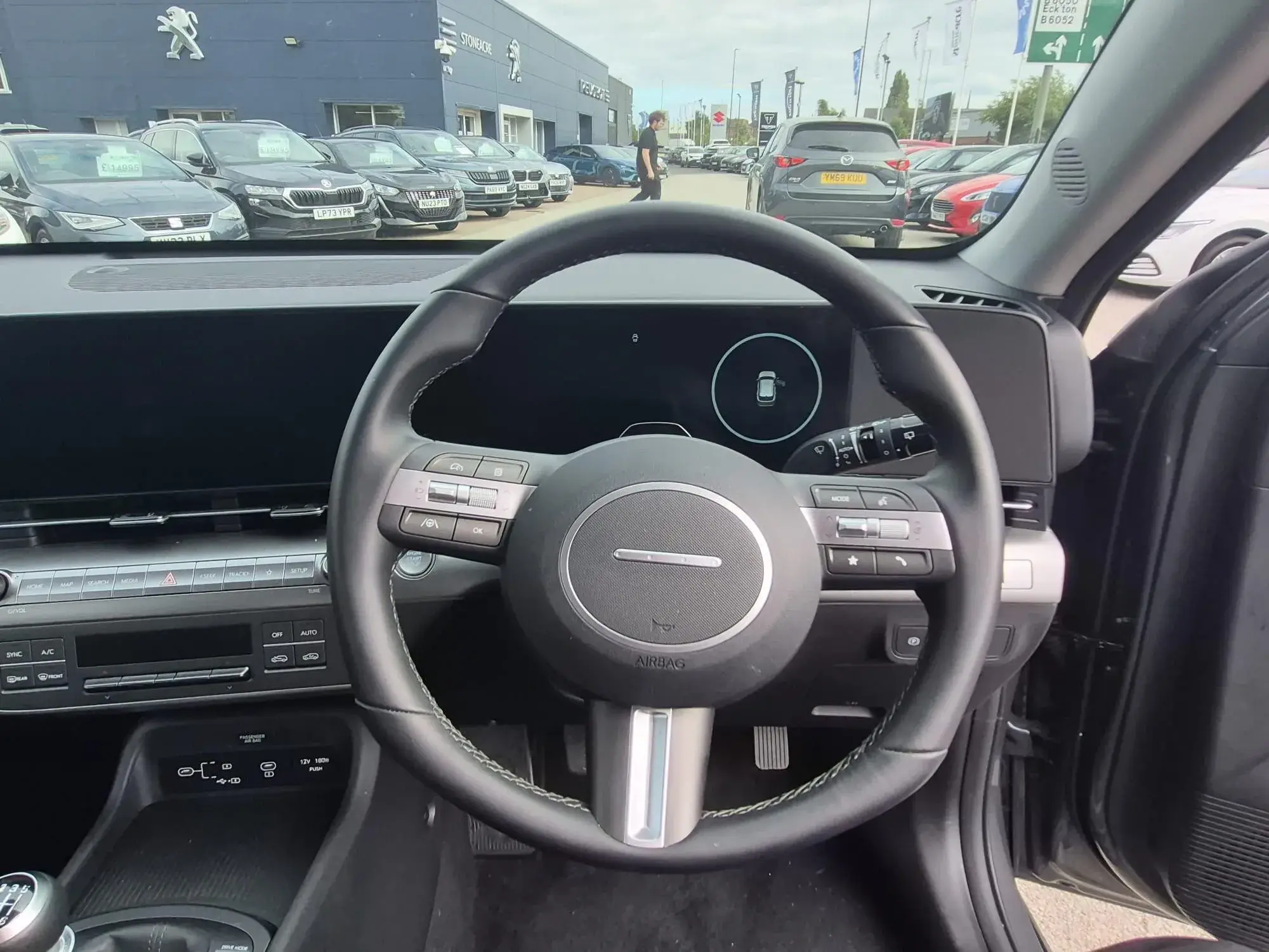 Hyundai KONA Image 21