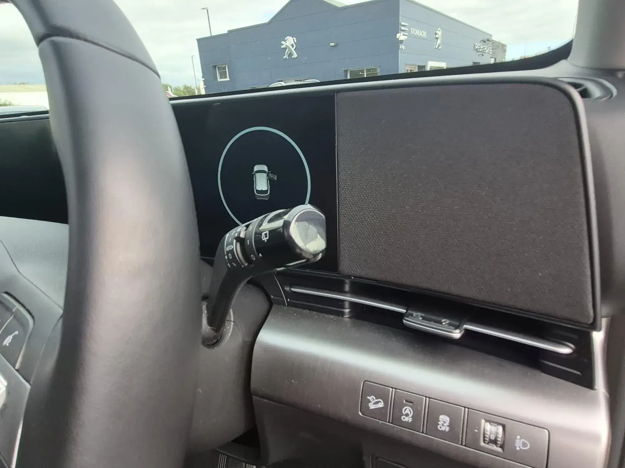 Hyundai KONA Image 24