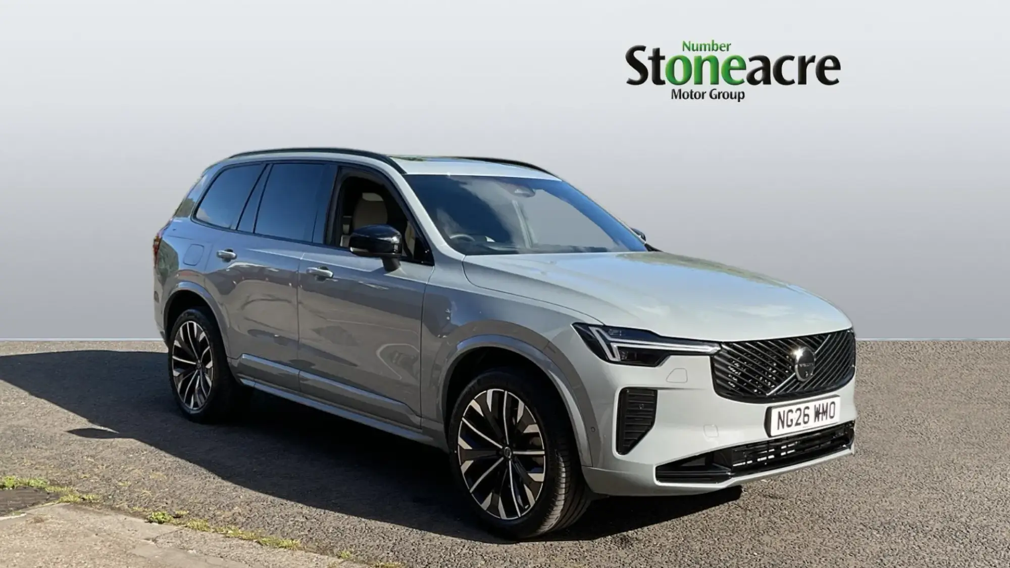 Volvo XC90 Plug-In Hybrid Image 1 Volvo XC90 Plug-In Hybrid Image 1