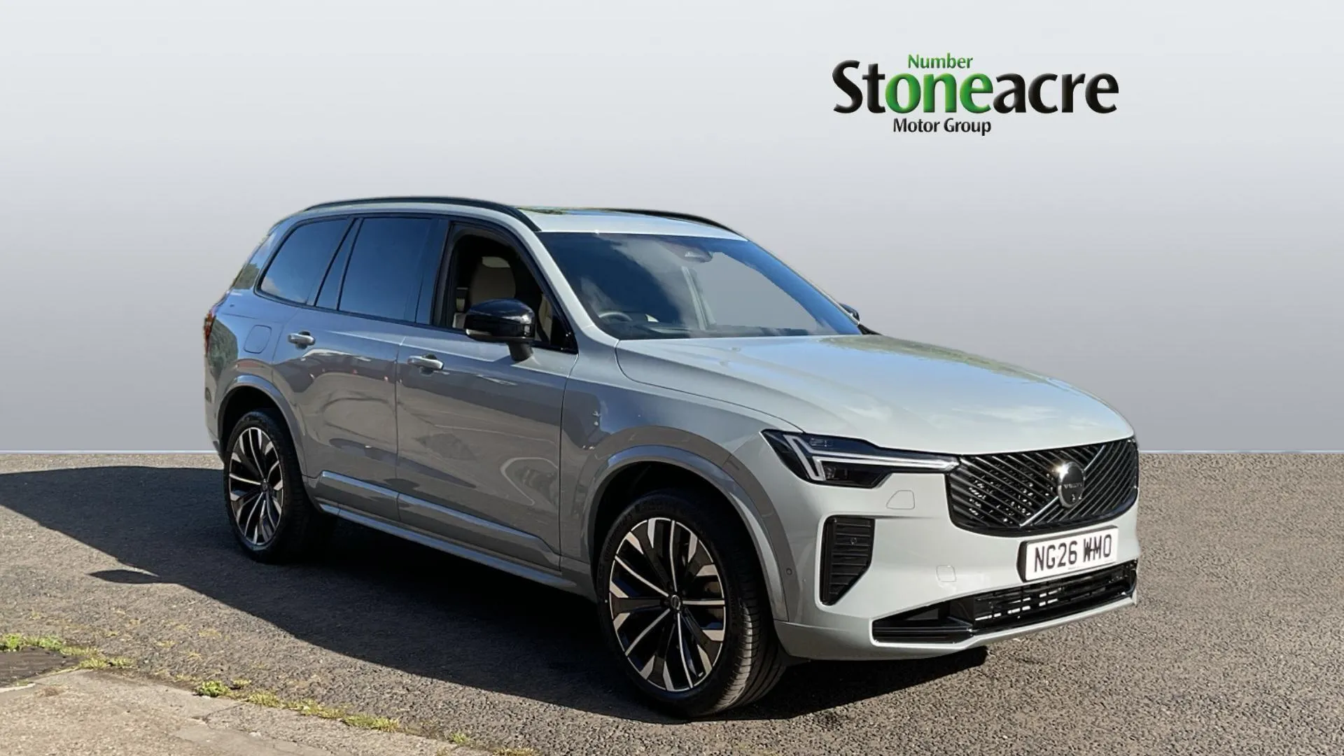 Volvo XC90 Plug-In Hybrid listing photo