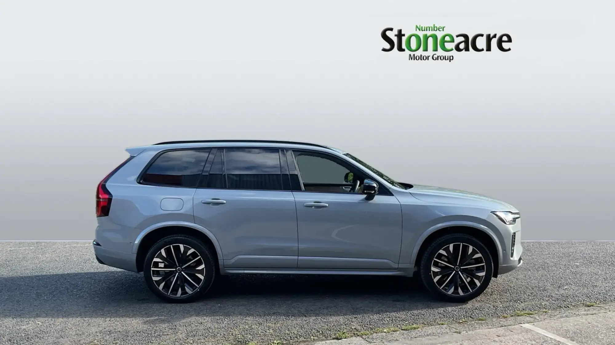 Volvo XC90 Plug-In Hybrid Image 3 Volvo XC90 Plug-In Hybrid Image 3