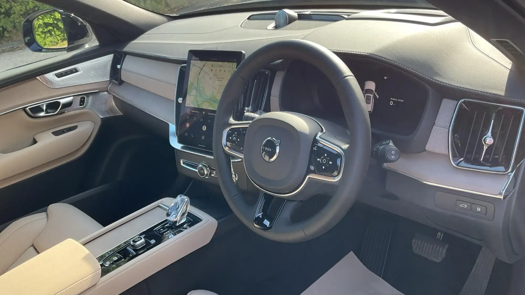 Volvo XC90 Plug-In Hybrid Image 4 Volvo XC90 Plug-In Hybrid Image 4