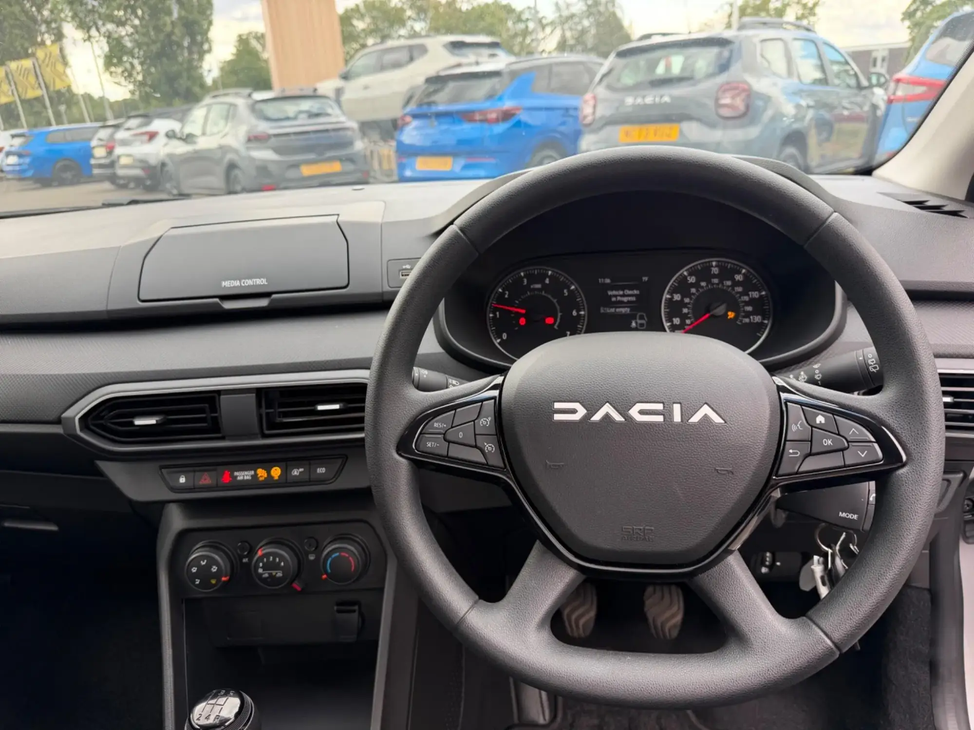 Dacia Sandero Image 28 Dacia Sandero Image 28