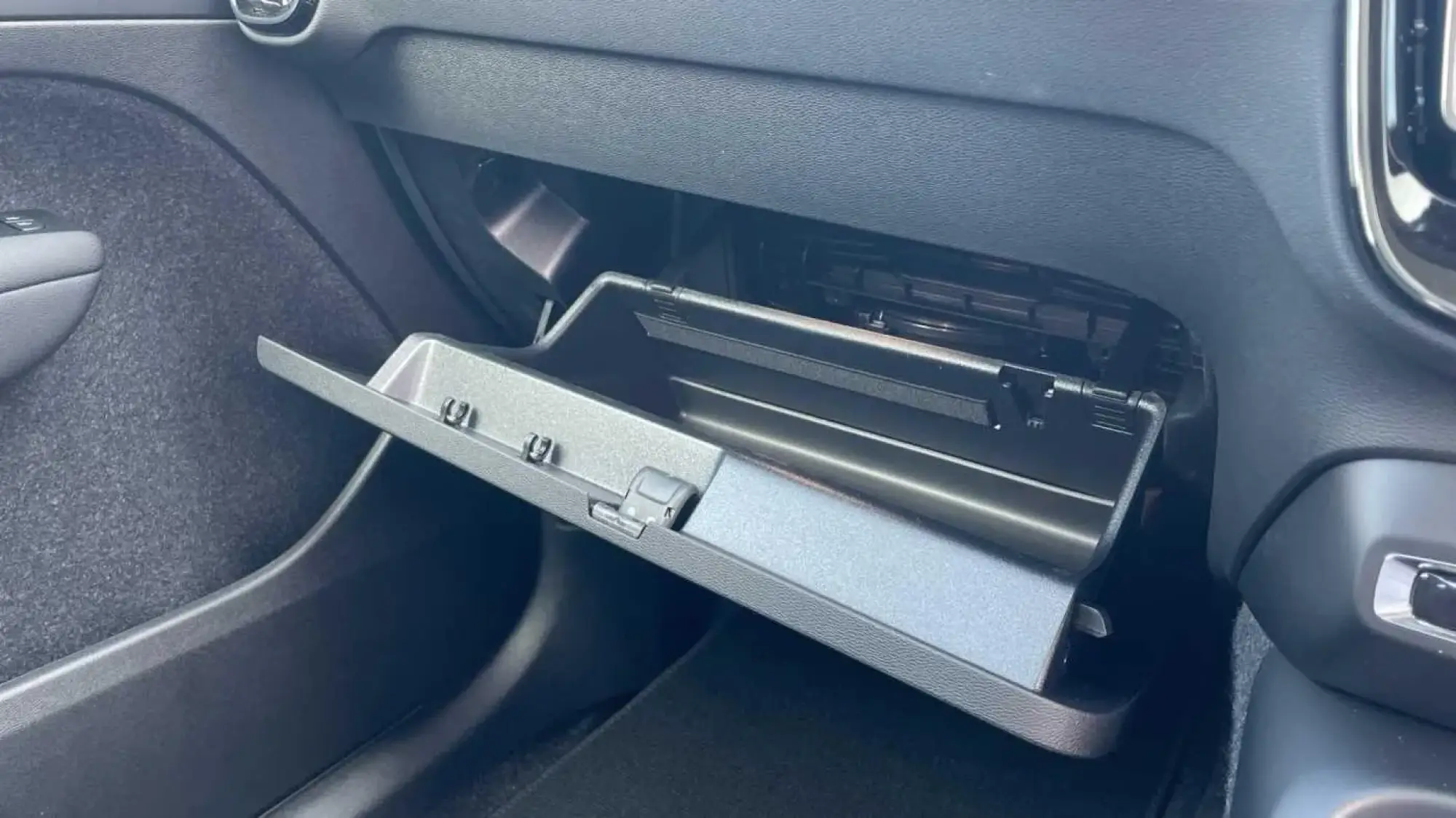 Volvo XC40 Image 33