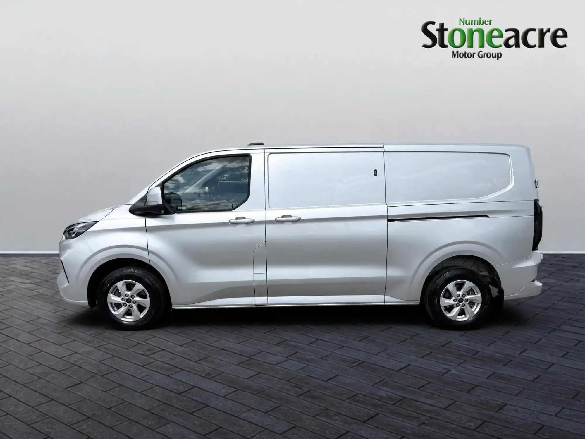 Ford Transit Custom Image 4