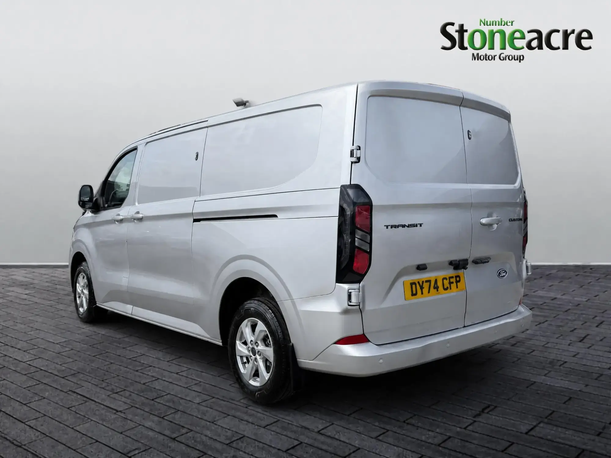 Ford Transit Custom Image 5