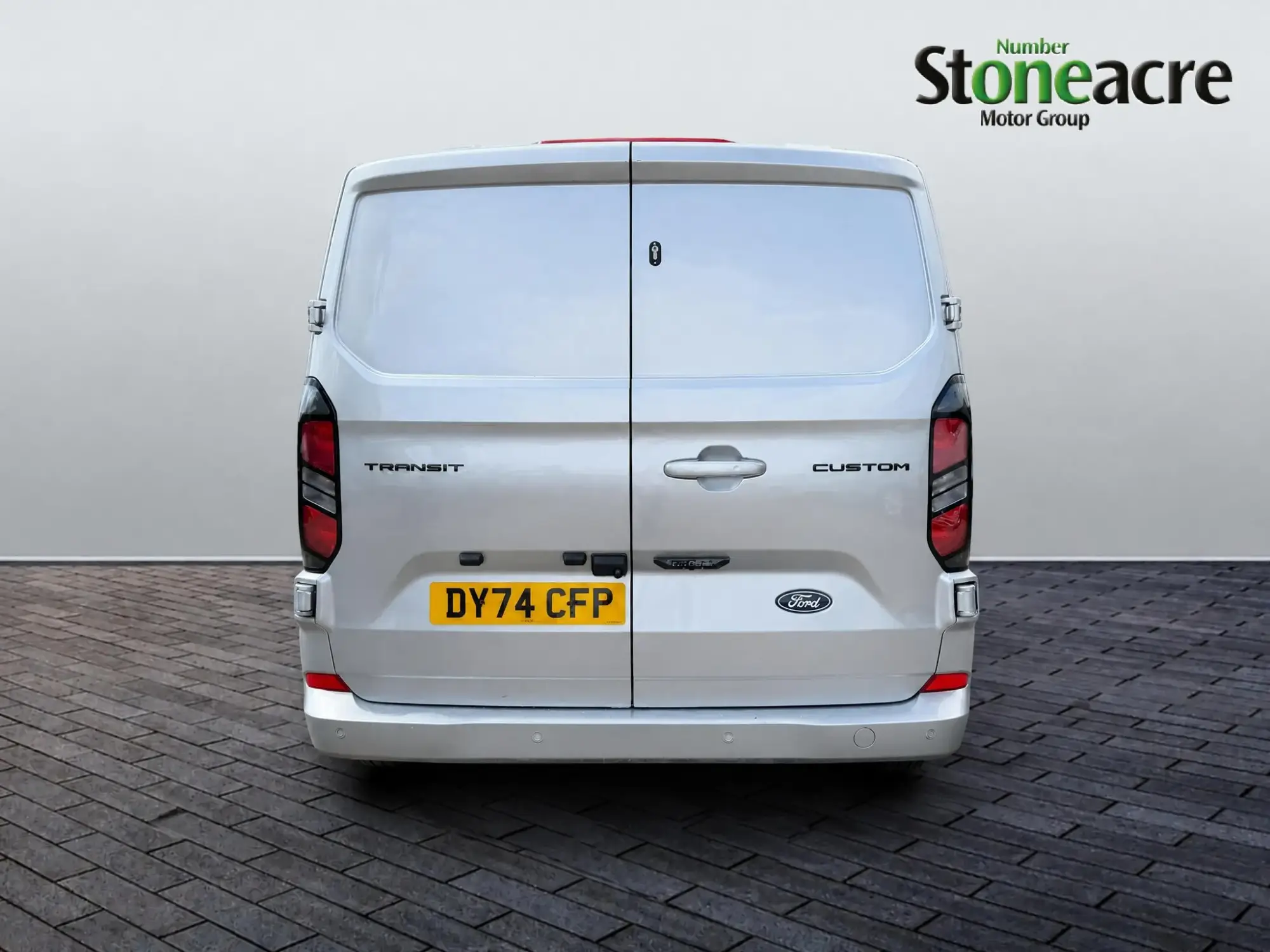 Ford Transit Custom Image 6