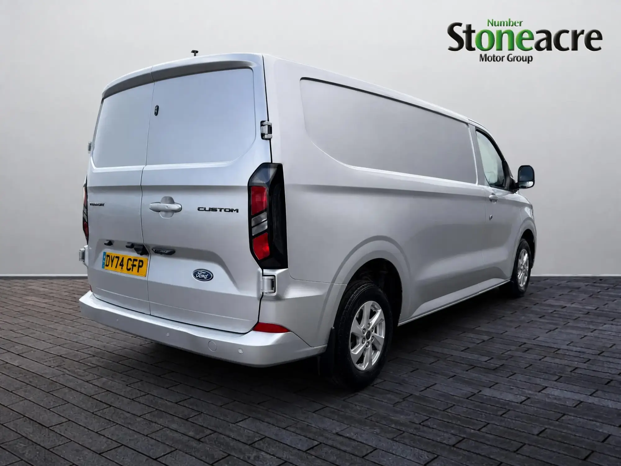 Ford Transit Custom Image 7