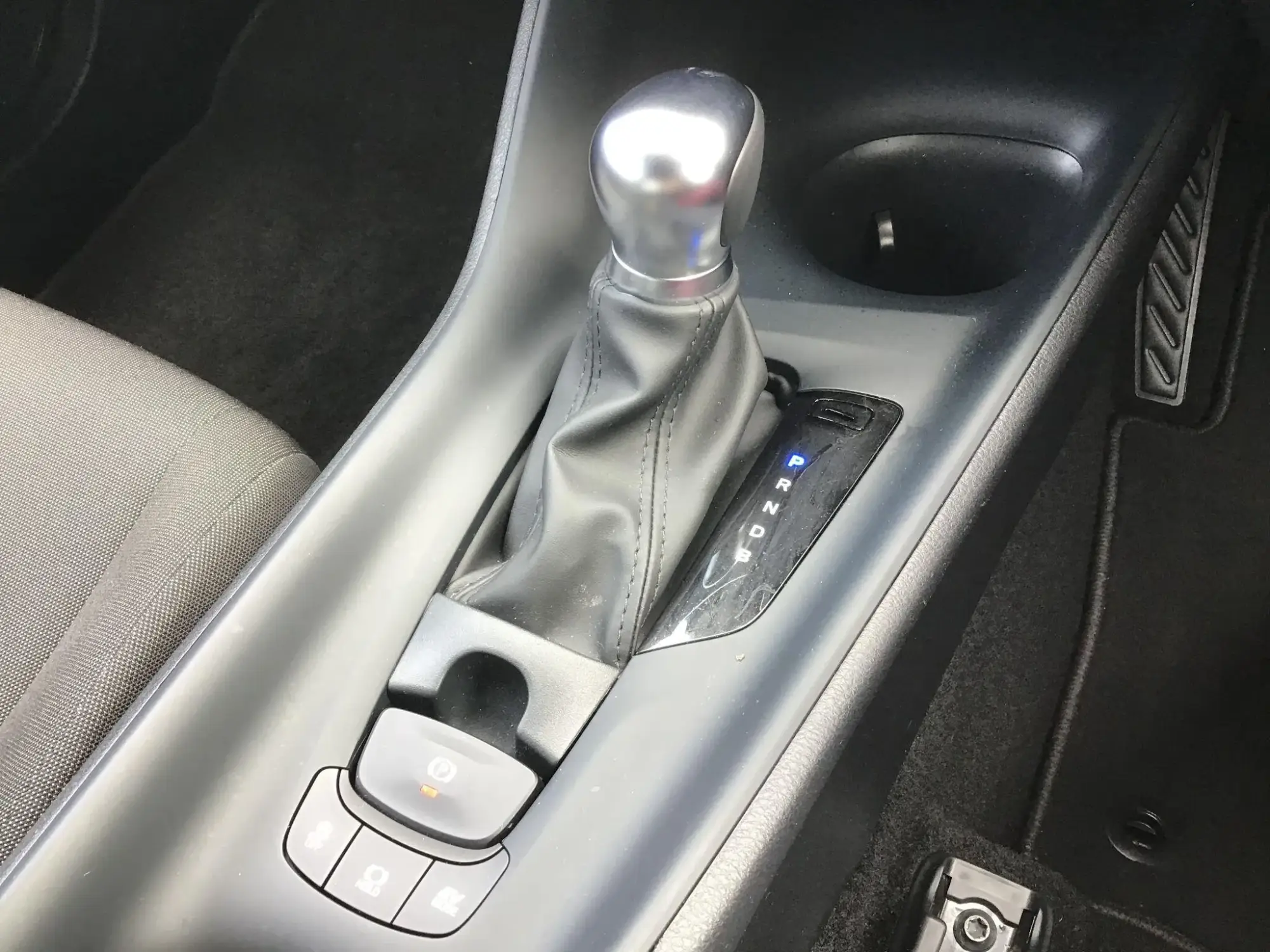 Toyota C-HR Self-Charging Hybrid Image 9